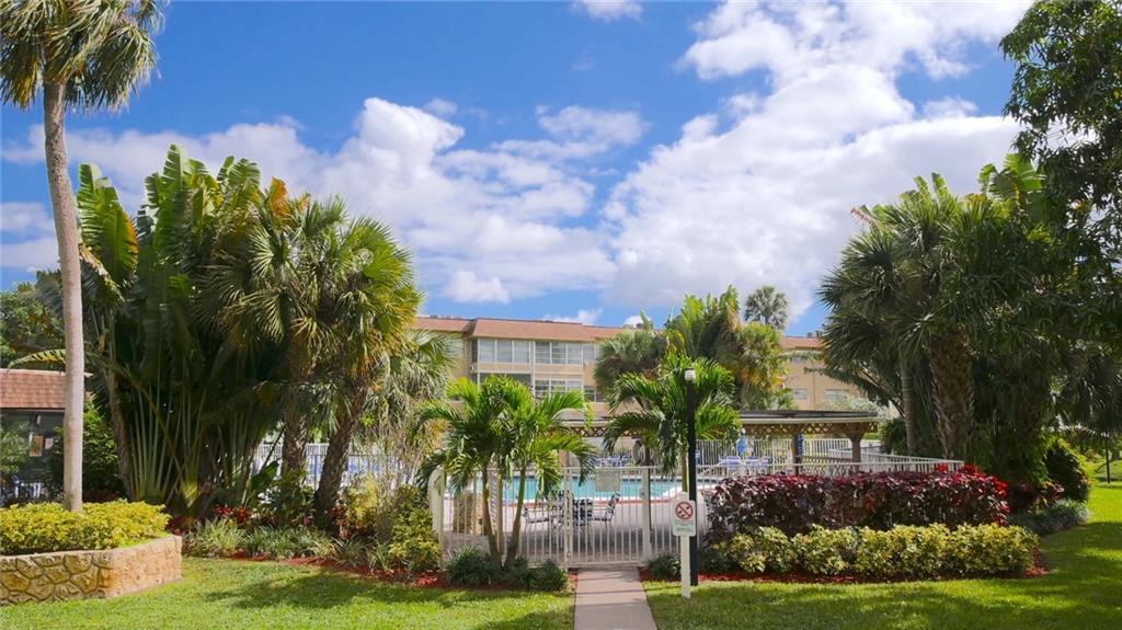 HAWAIIAN GARDENS - Residential