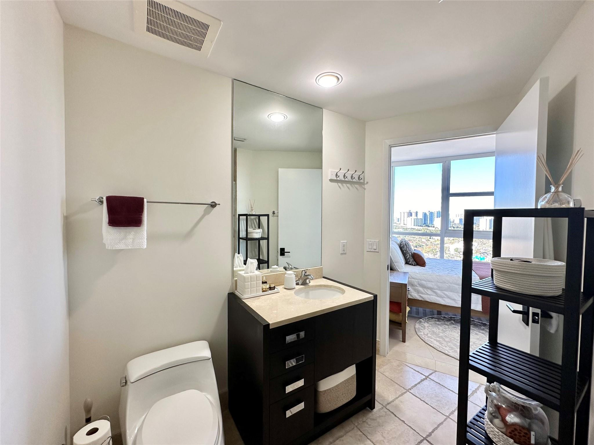 TRUMP ROYALE CONDO - Residential