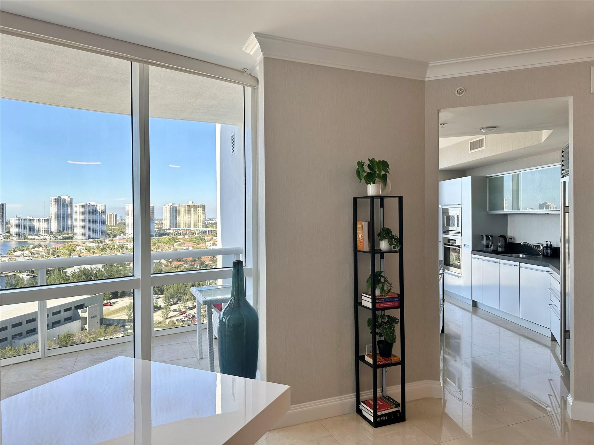 TRUMP ROYALE CONDO - Residential