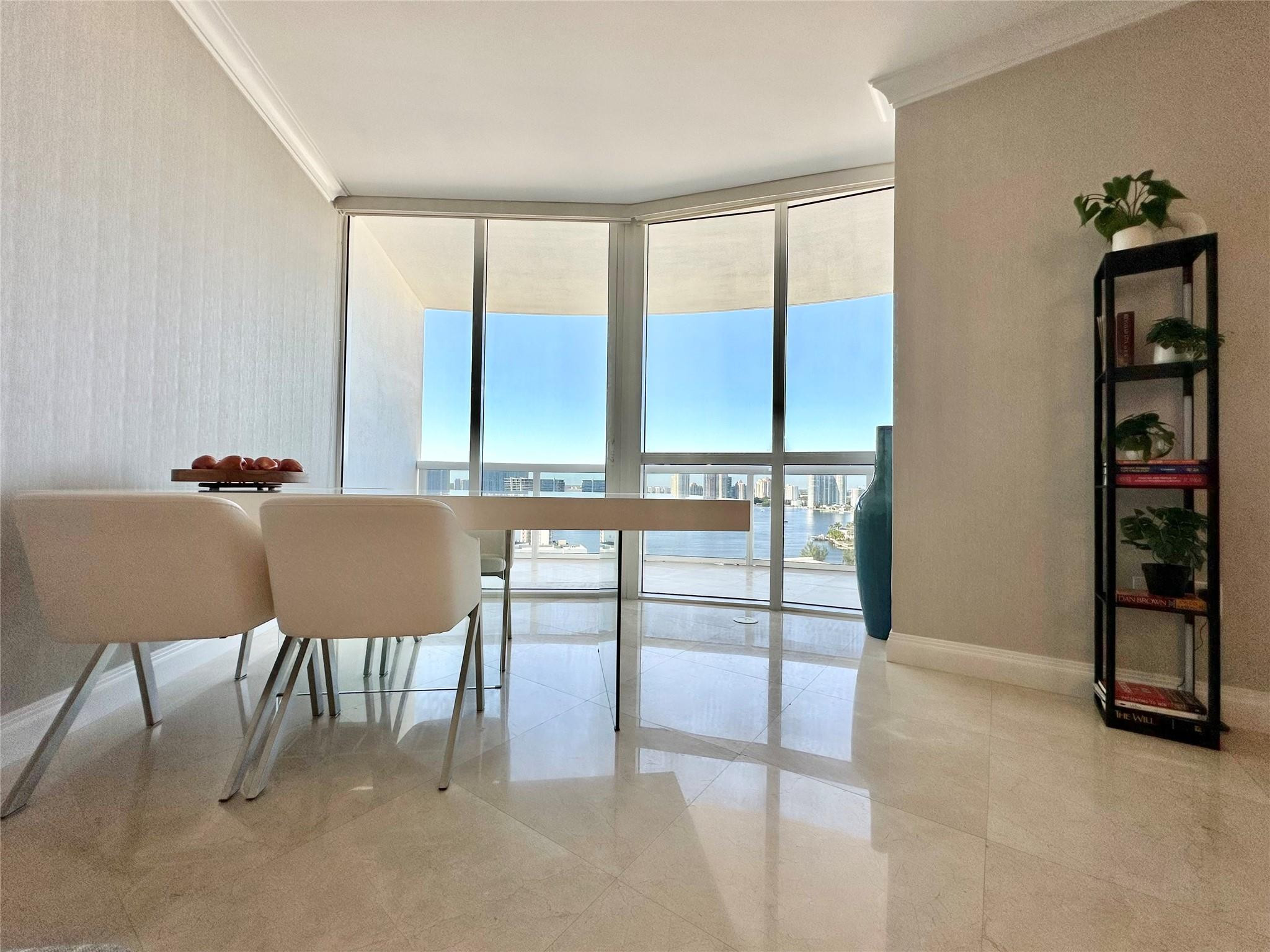 TRUMP ROYALE CONDO - Residential