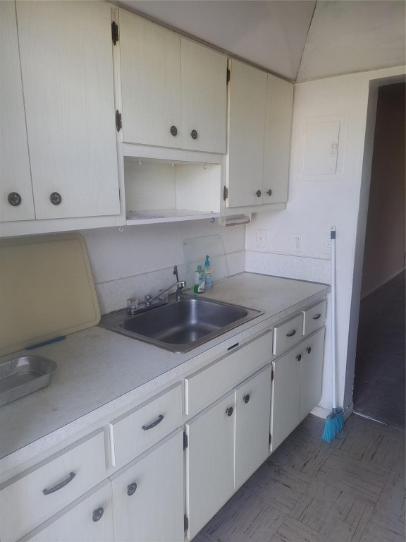 Leisureville Fairway 12 - Residential