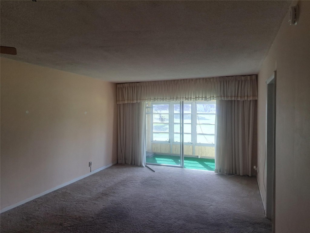 Leisureville Fairway 12 - Residential
