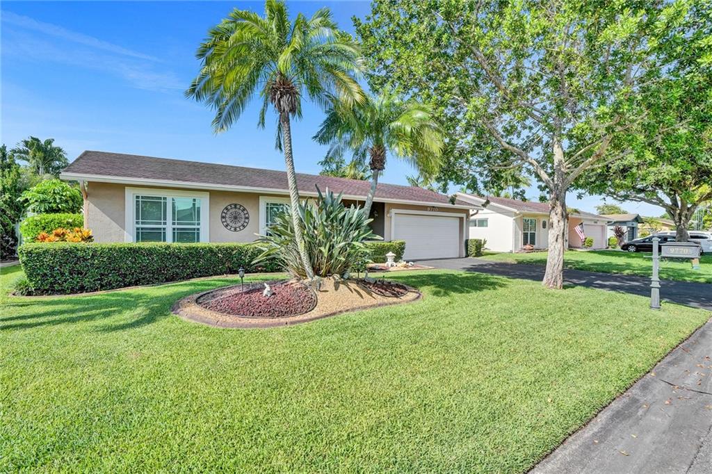 Royal Palm Pointe 86-48 B - Residential