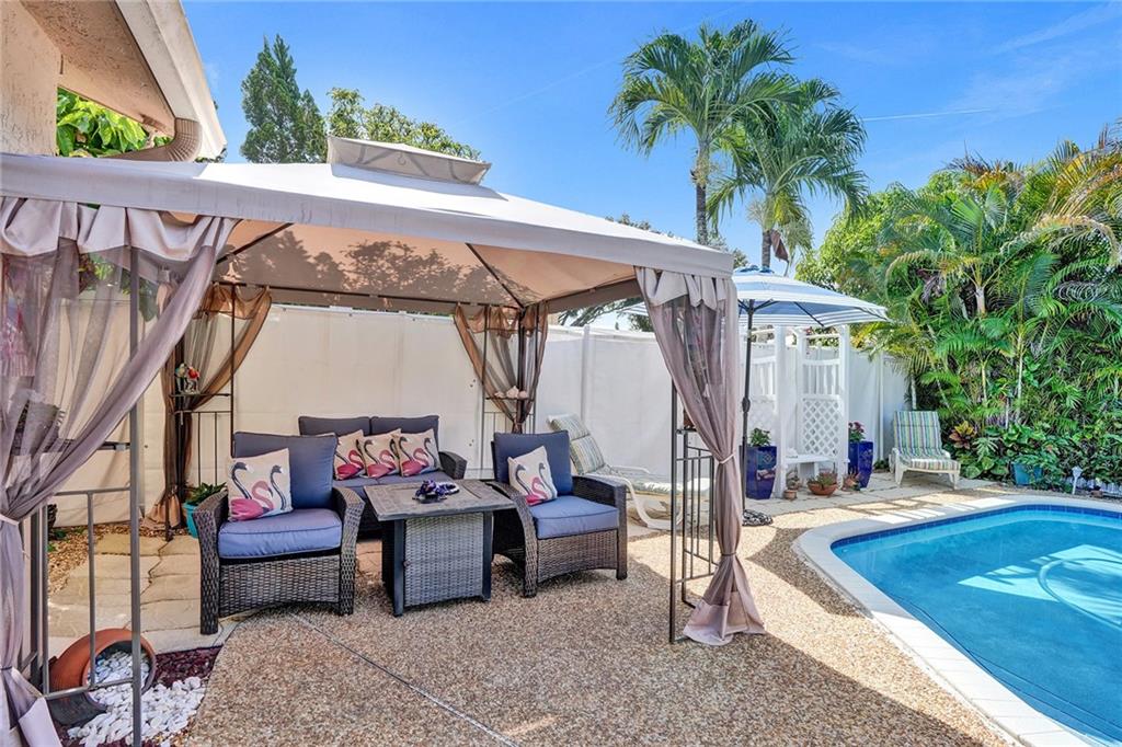 Royal Palm Pointe 86-48 B - Residential