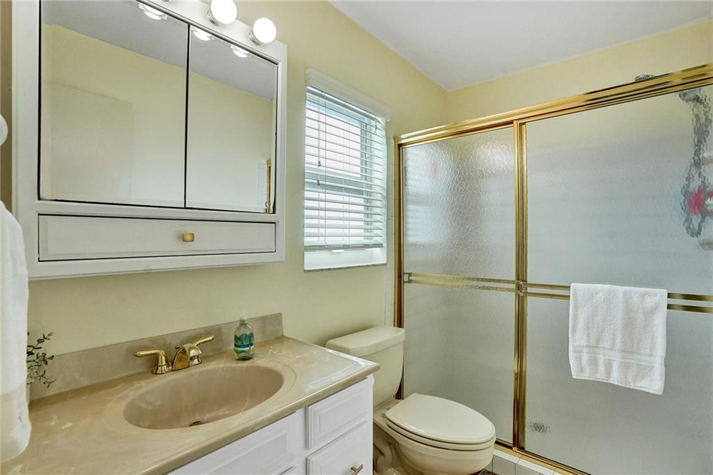 Royal Palm Pointe 86-48 B - Residential
