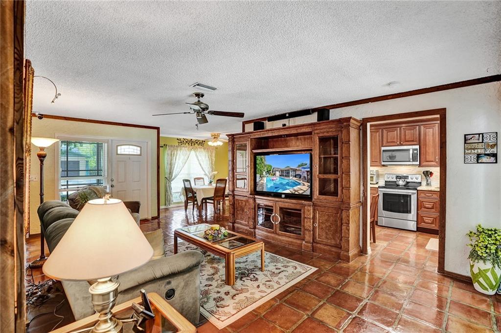 Royal Palm Pointe 86-48 B - Residential