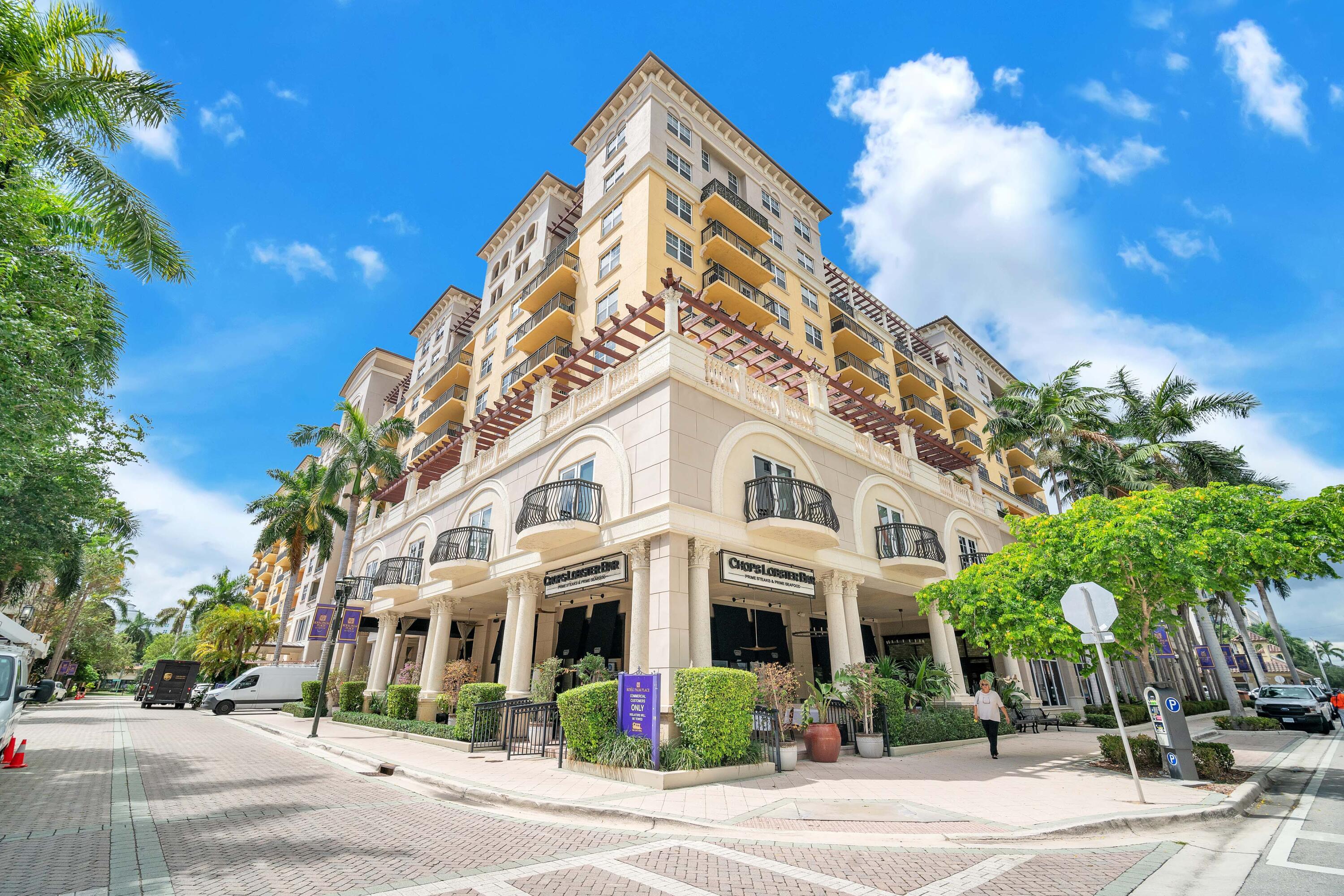 ROYAL PALM CIVIC & SHOPPING CENTER UNIT - Residential Lease
