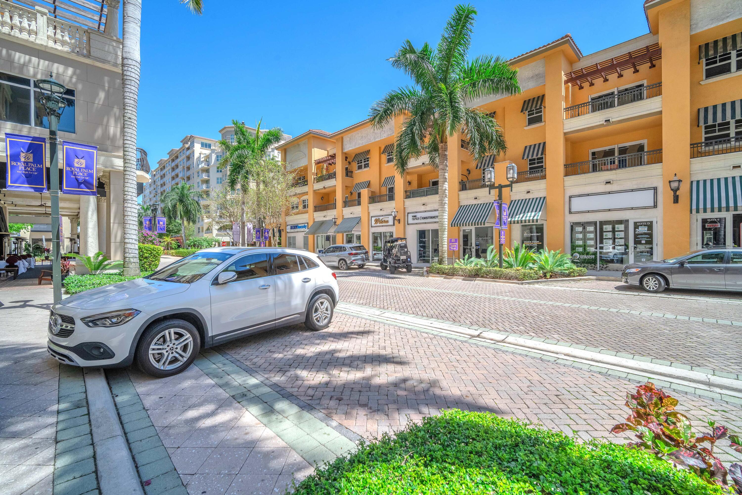 ROYAL PALM CIVIC & SHOPPING CENTER UNIT - Residential Lease