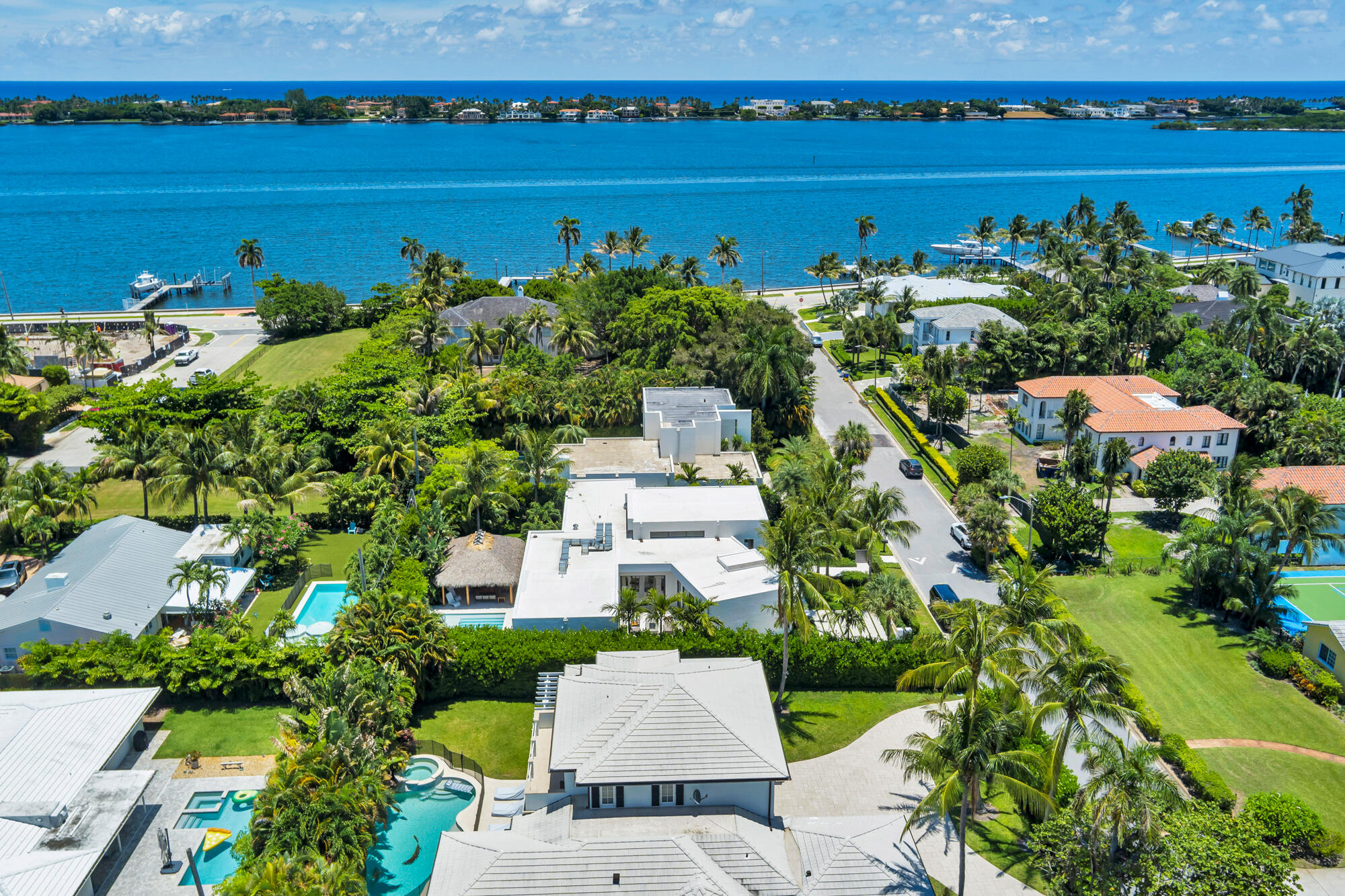 ELLAMAR - Residential