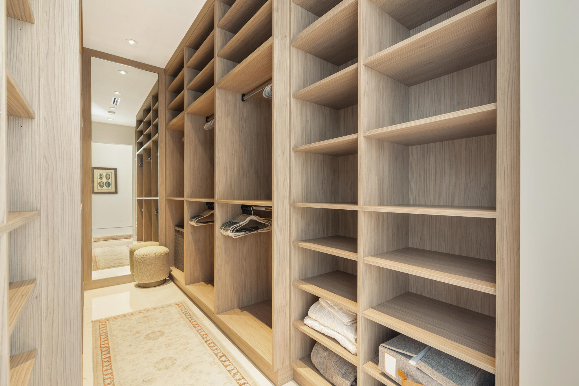 ELLAMAR - Residential