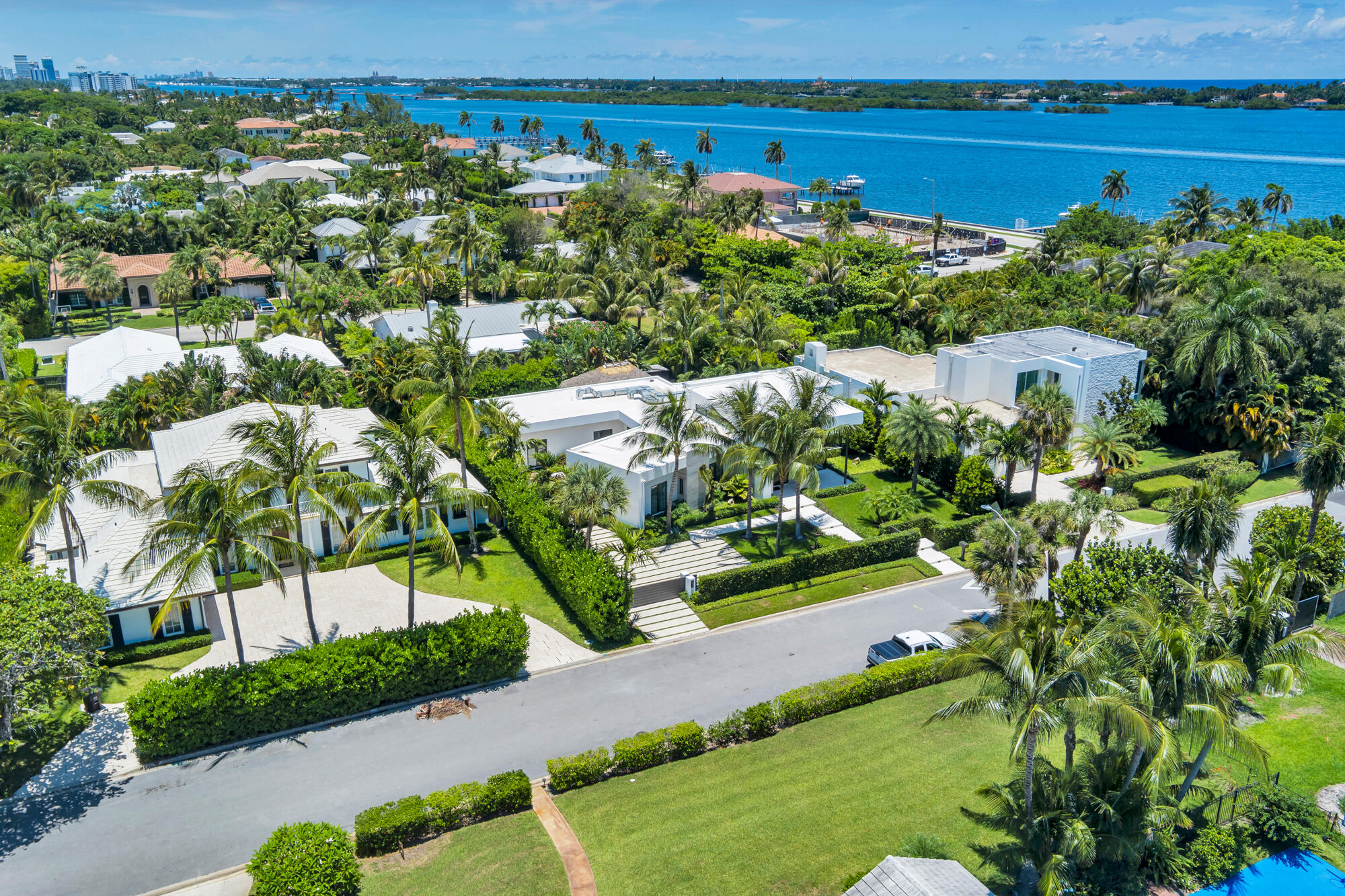 ELLAMAR - Residential