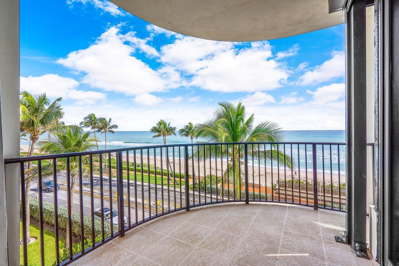 DUNSTER HOUSE CONDO - Residential