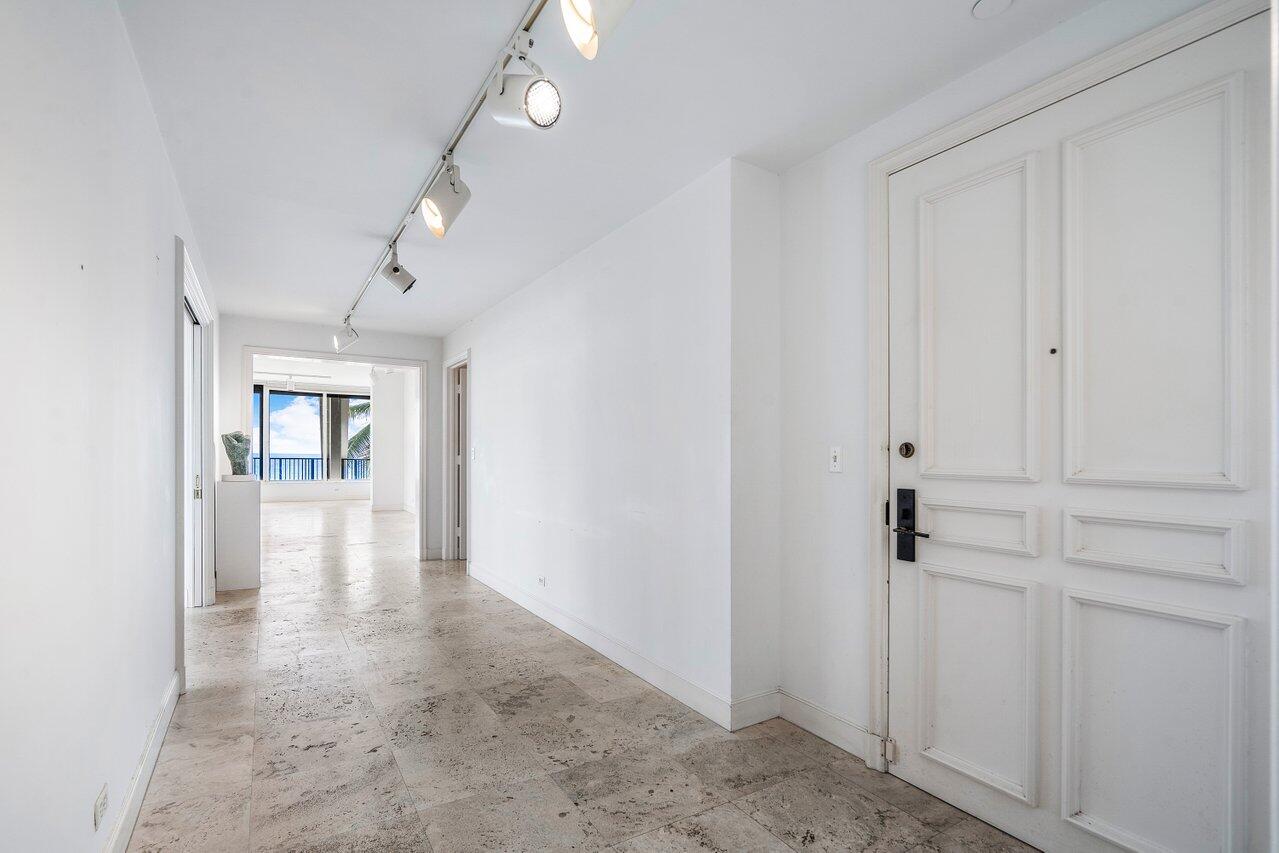 DUNSTER HOUSE CONDO - Residential
