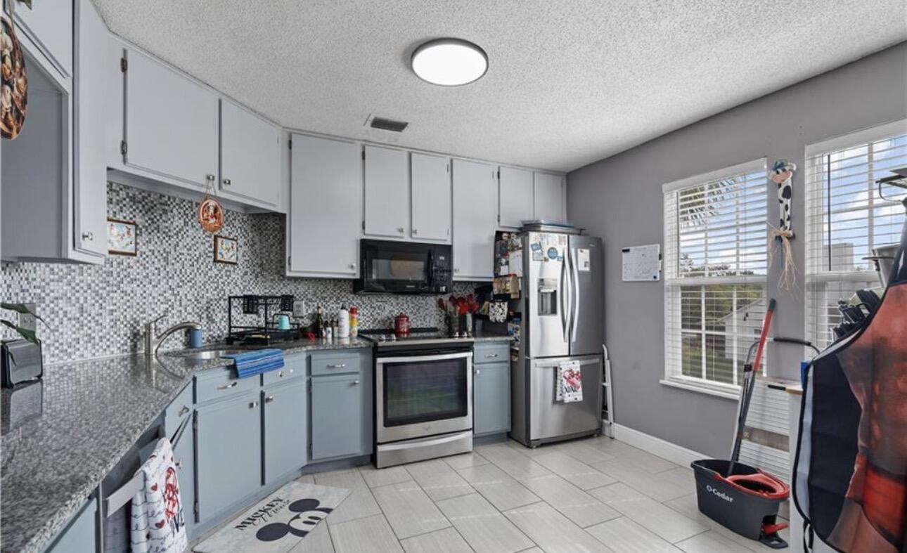 LAKE IN THE WOODS AT VERO BEACH CONDO - Residential