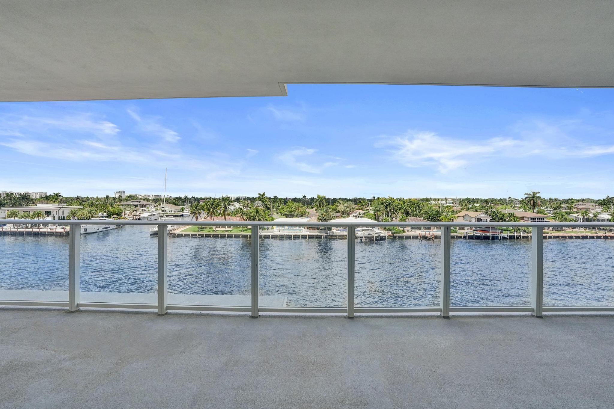 Entourage in the Sun - Residential