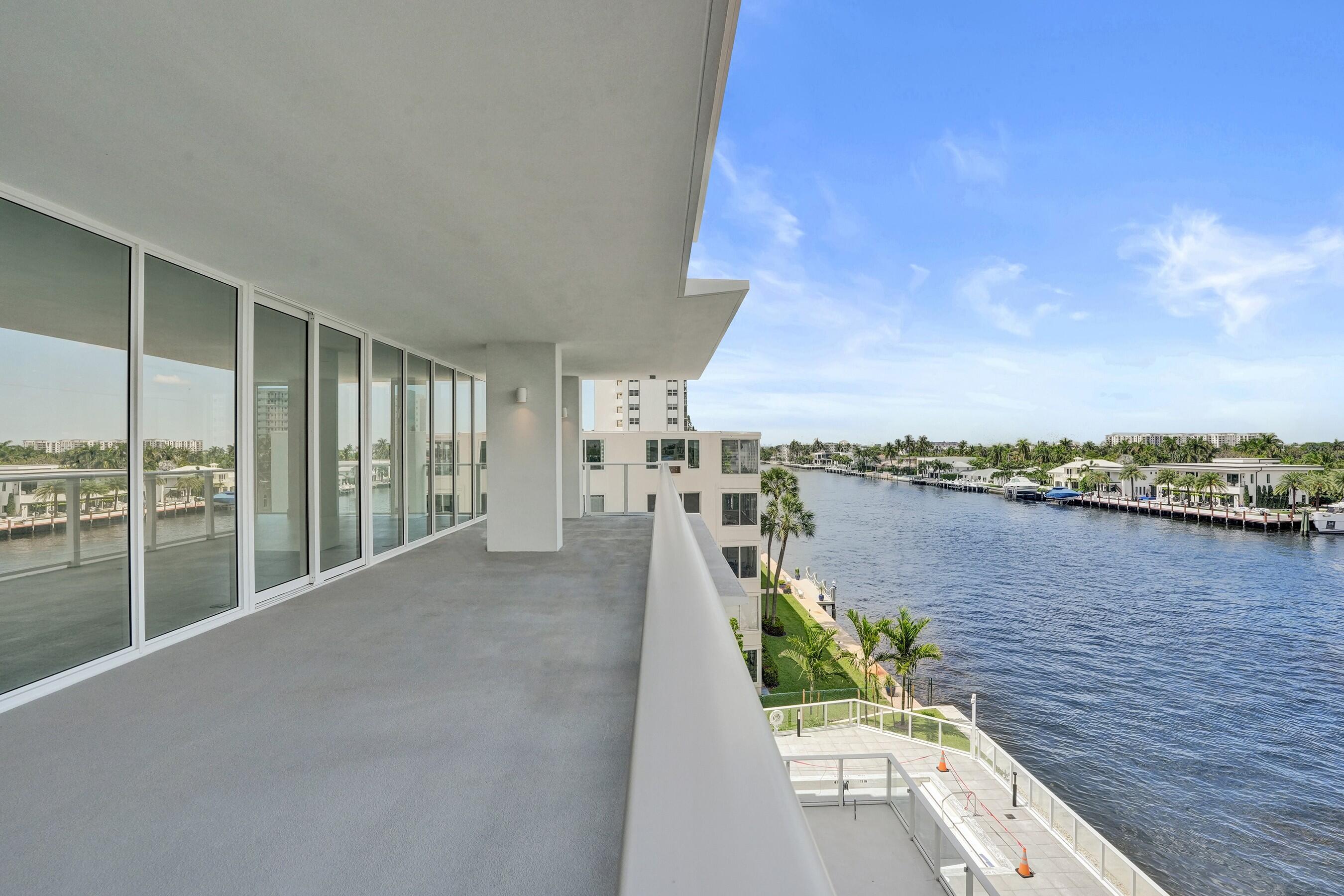 Entourage in the Sun - Residential