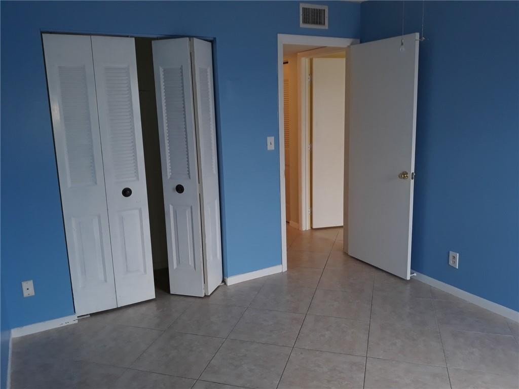 COURTYARD CONDOMINIUM - Residential
