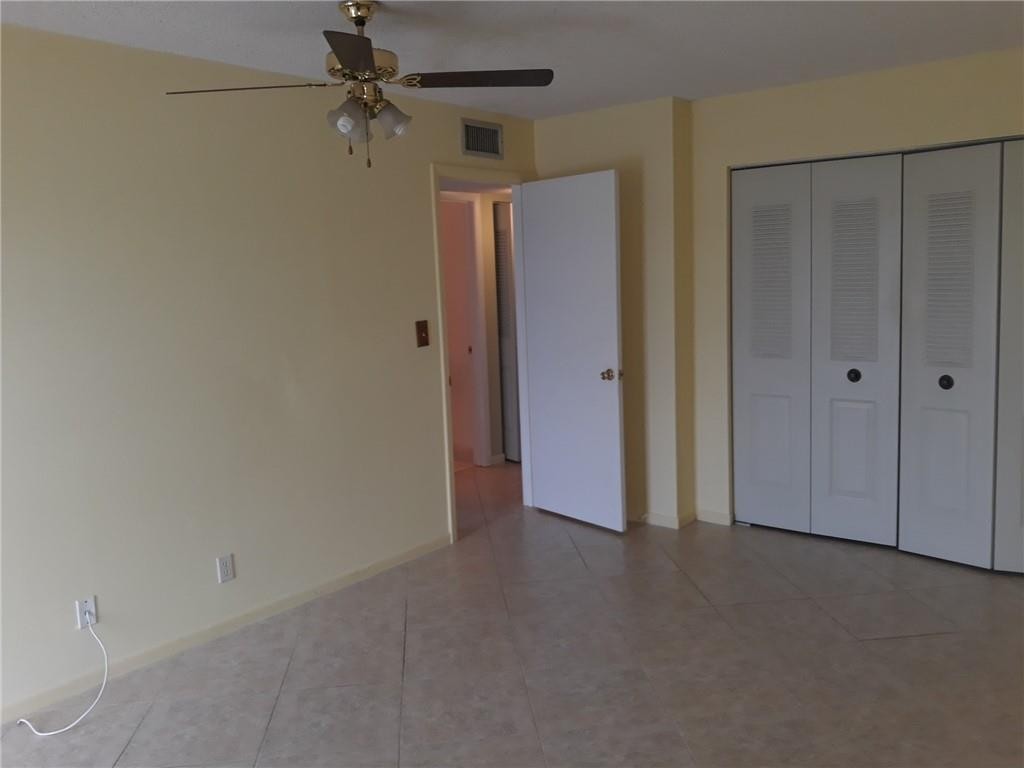 COURTYARD CONDOMINIUM - Residential
