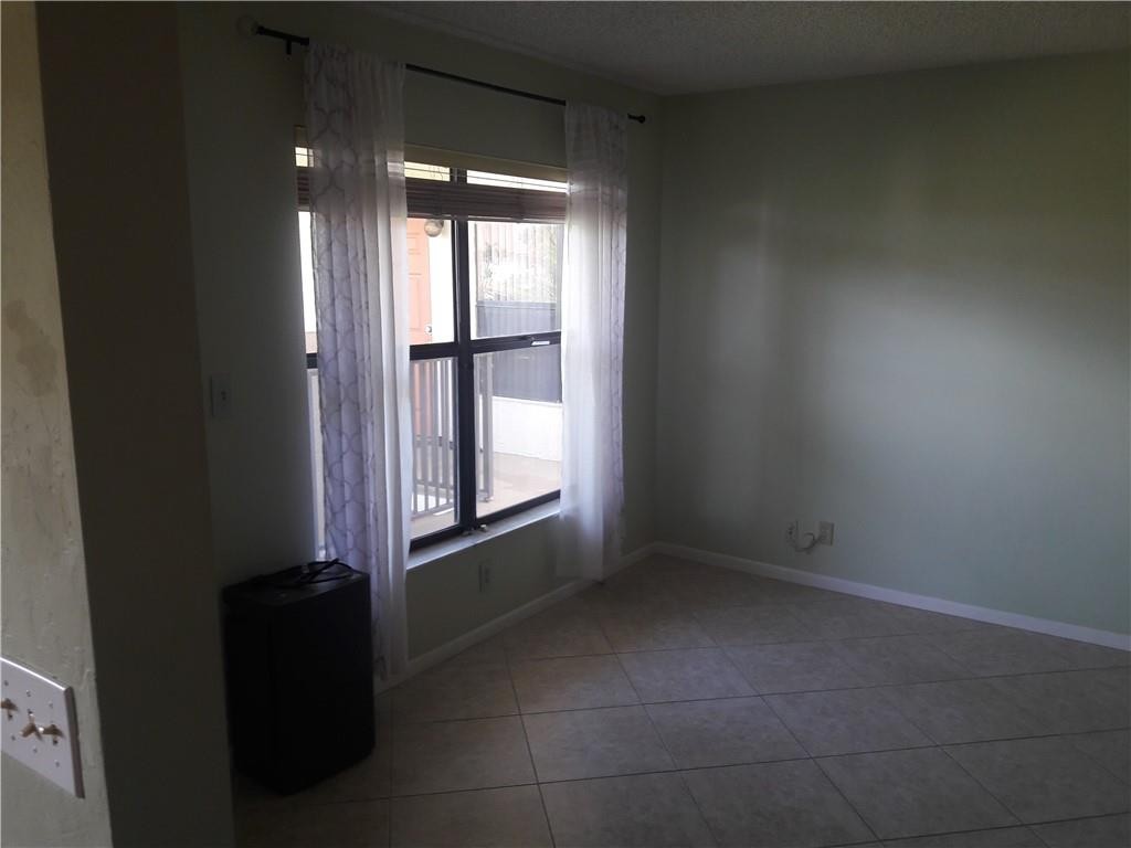 COURTYARD CONDOMINIUM - Residential