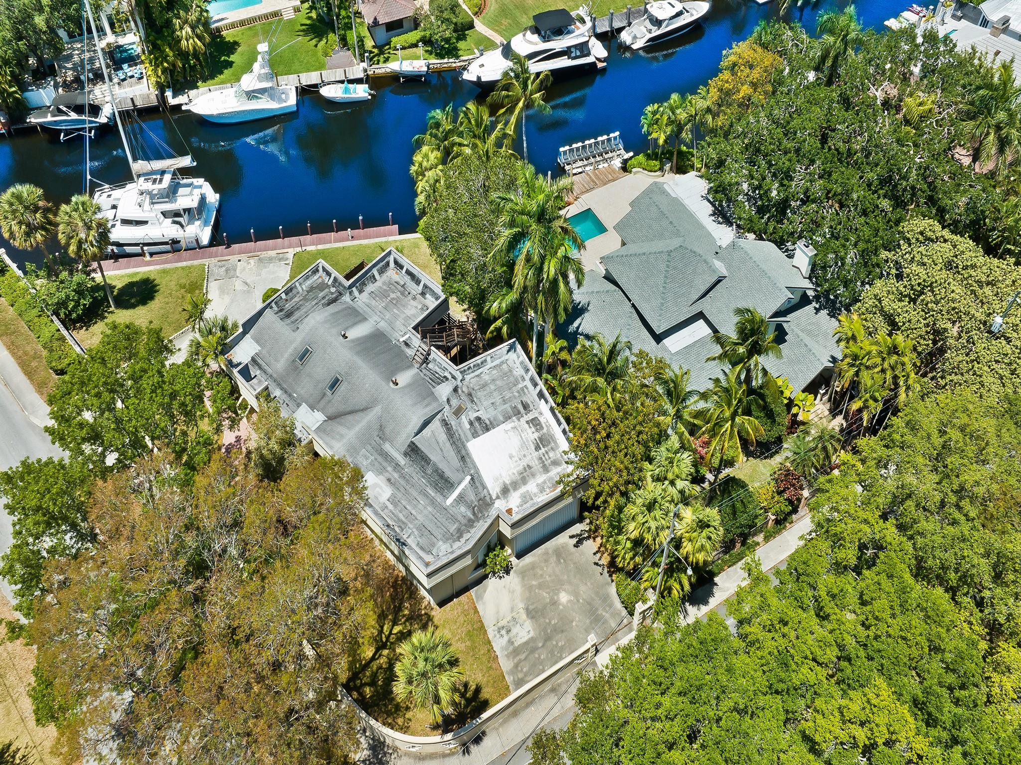 RIO VISTA ISLES - Residential