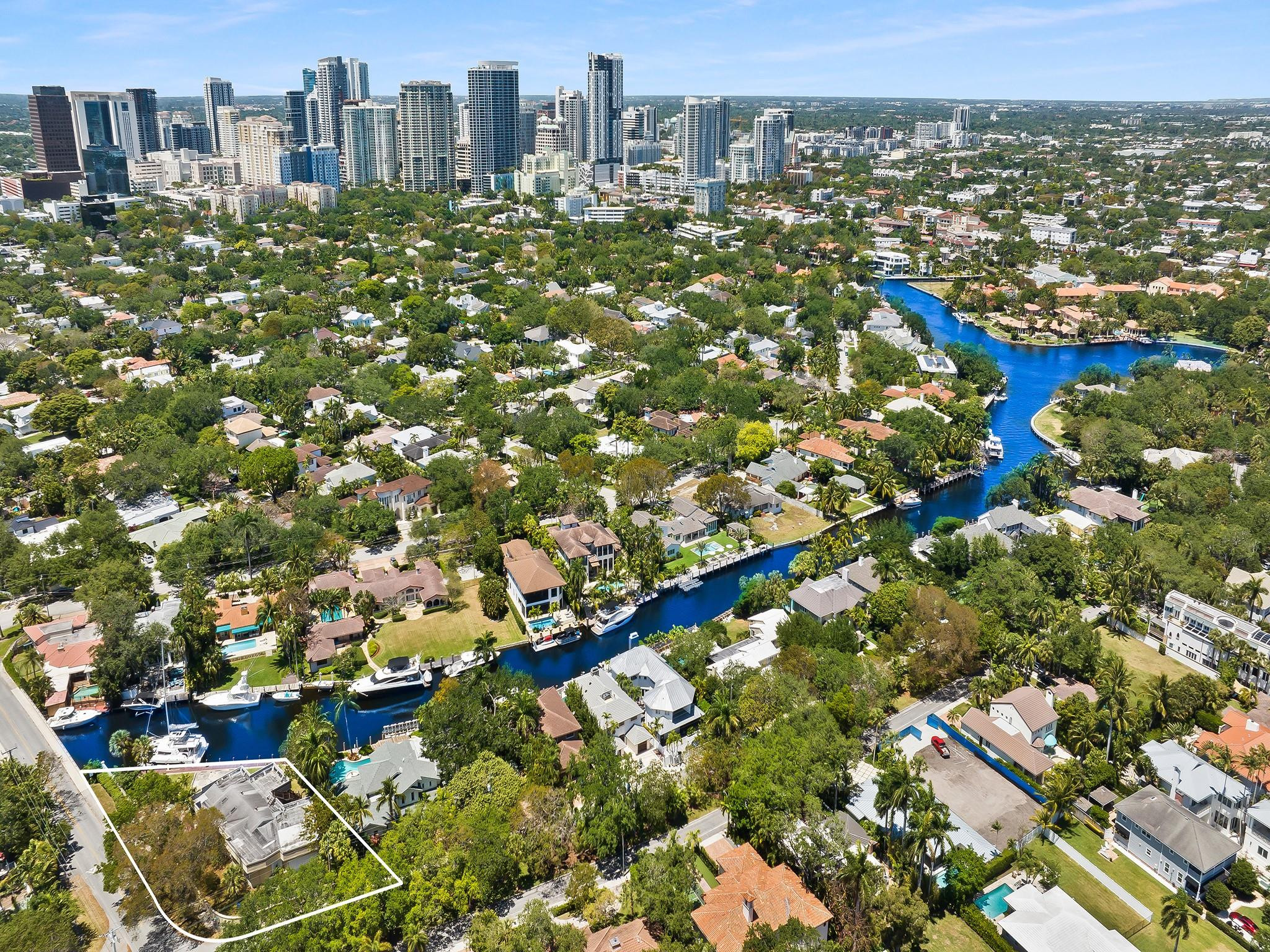 RIO VISTA ISLES - Residential