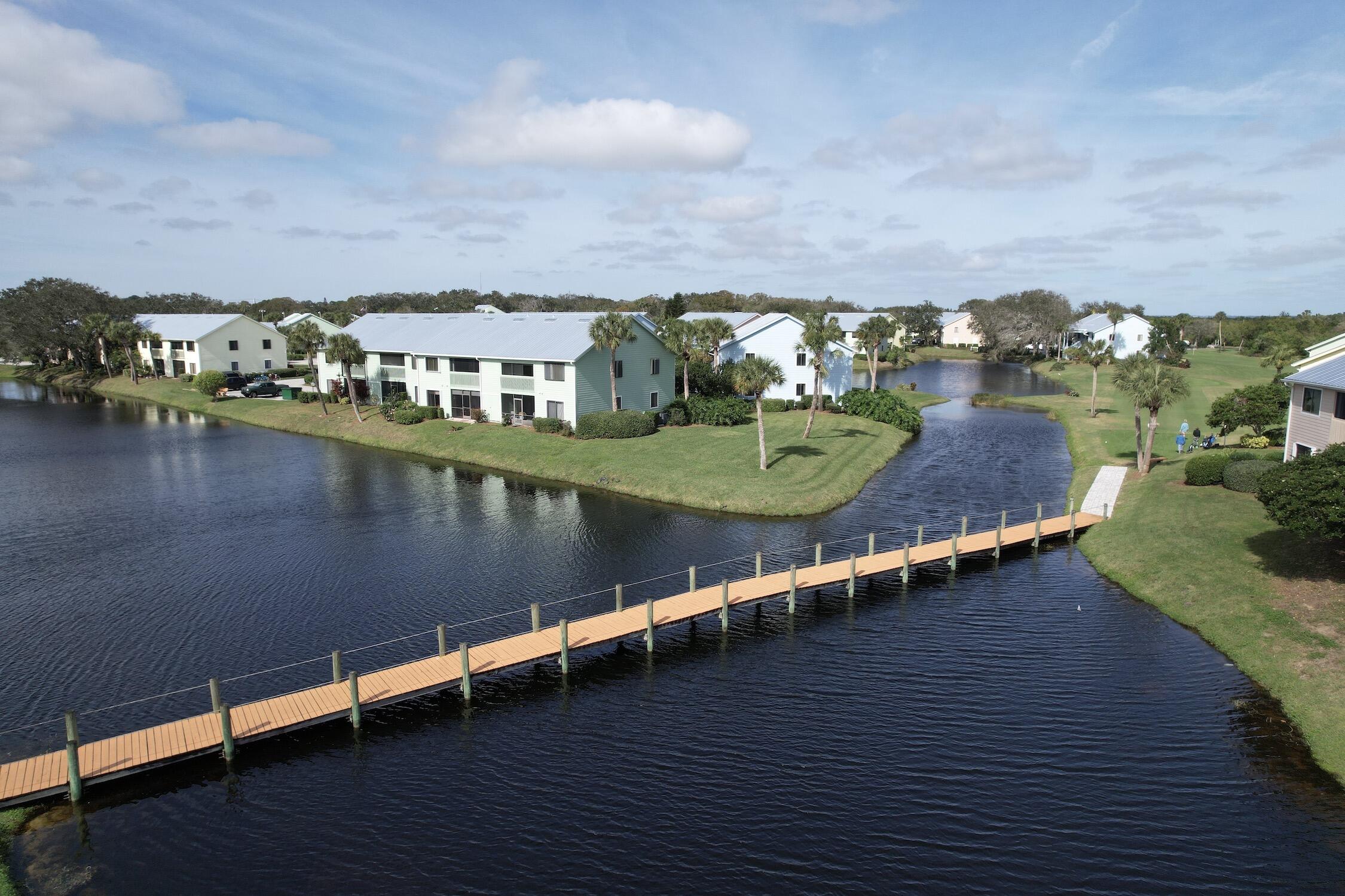 PELICAN POINTE OF SEBASTIAN V - Residential