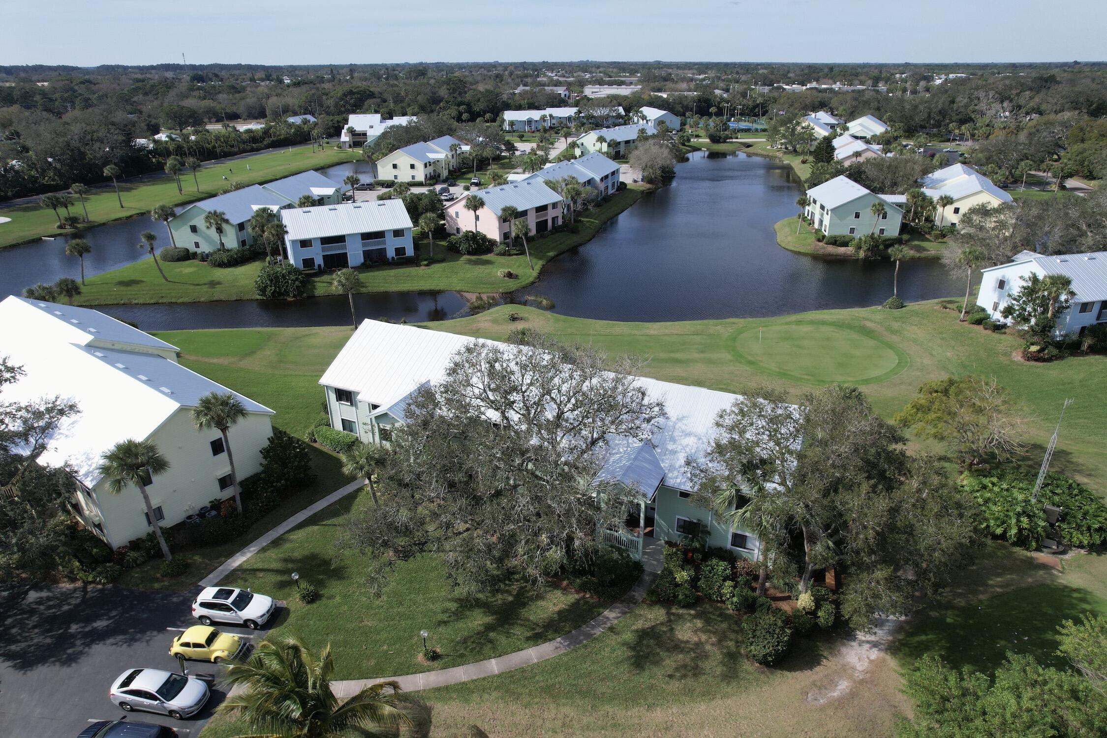 PELICAN POINTE OF SEBASTIAN V - Residential