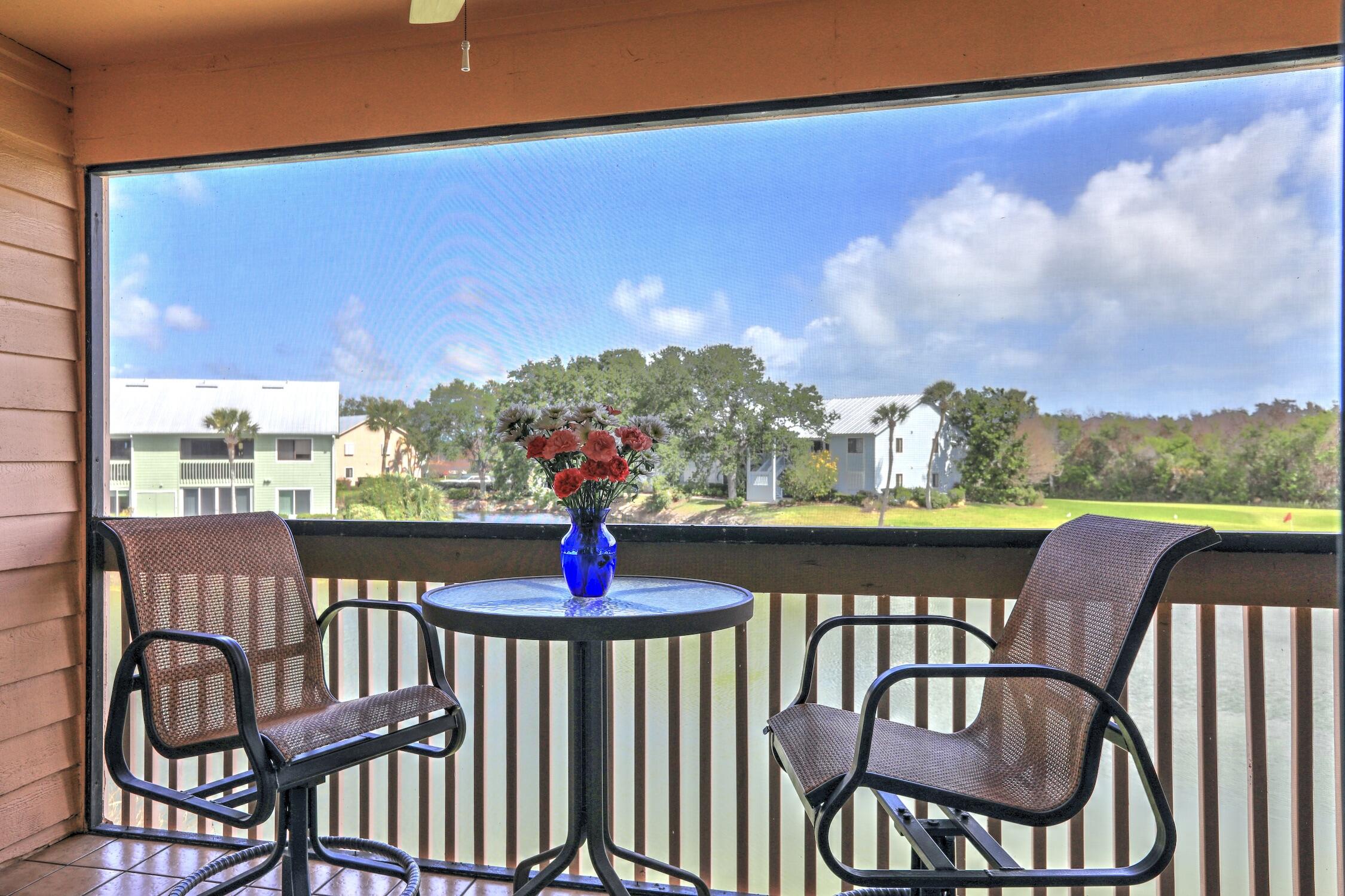PELICAN POINTE OF SEBASTIAN V - Residential