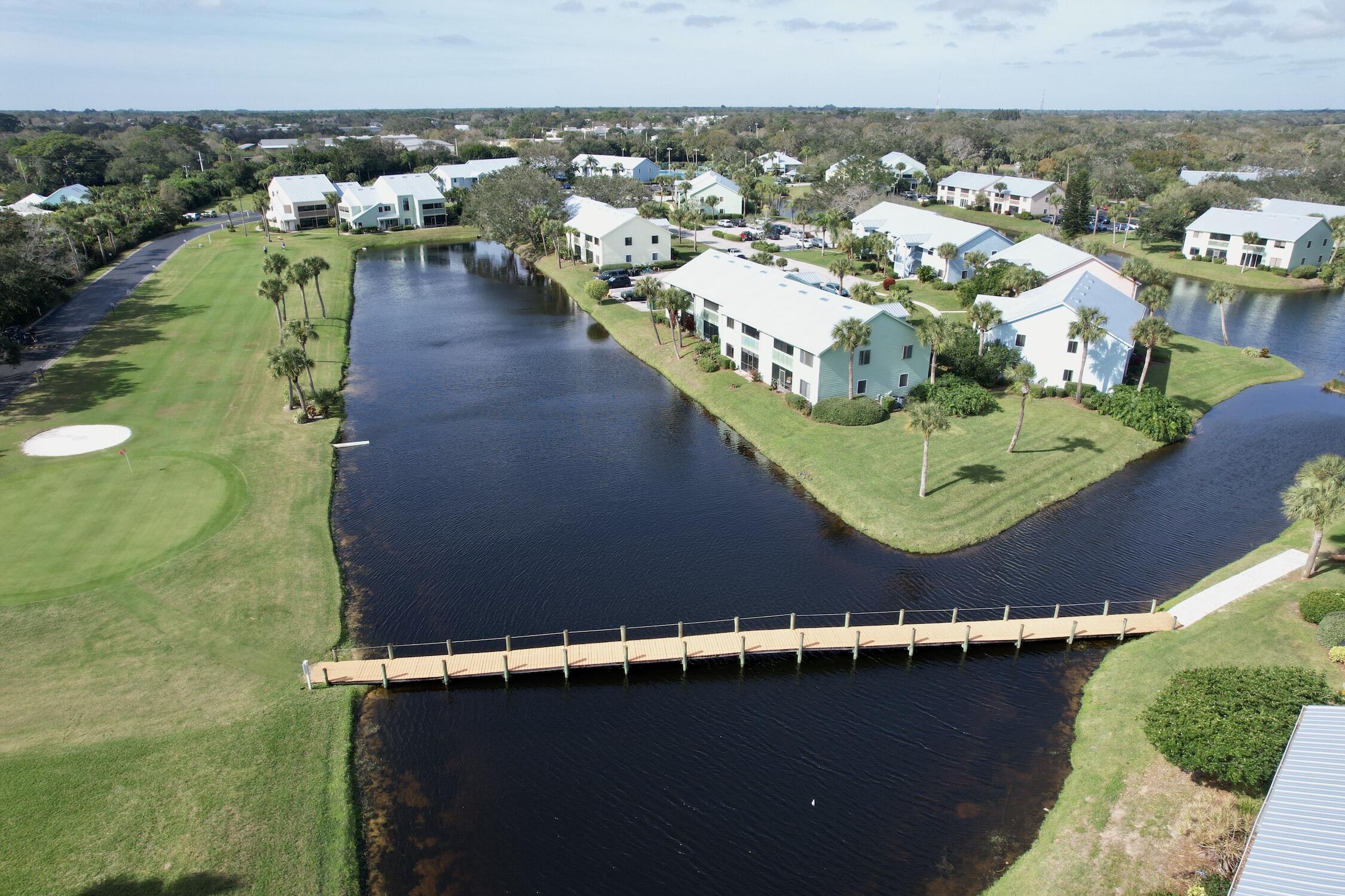 PELICAN POINTE OF SEBASTIAN V - Residential