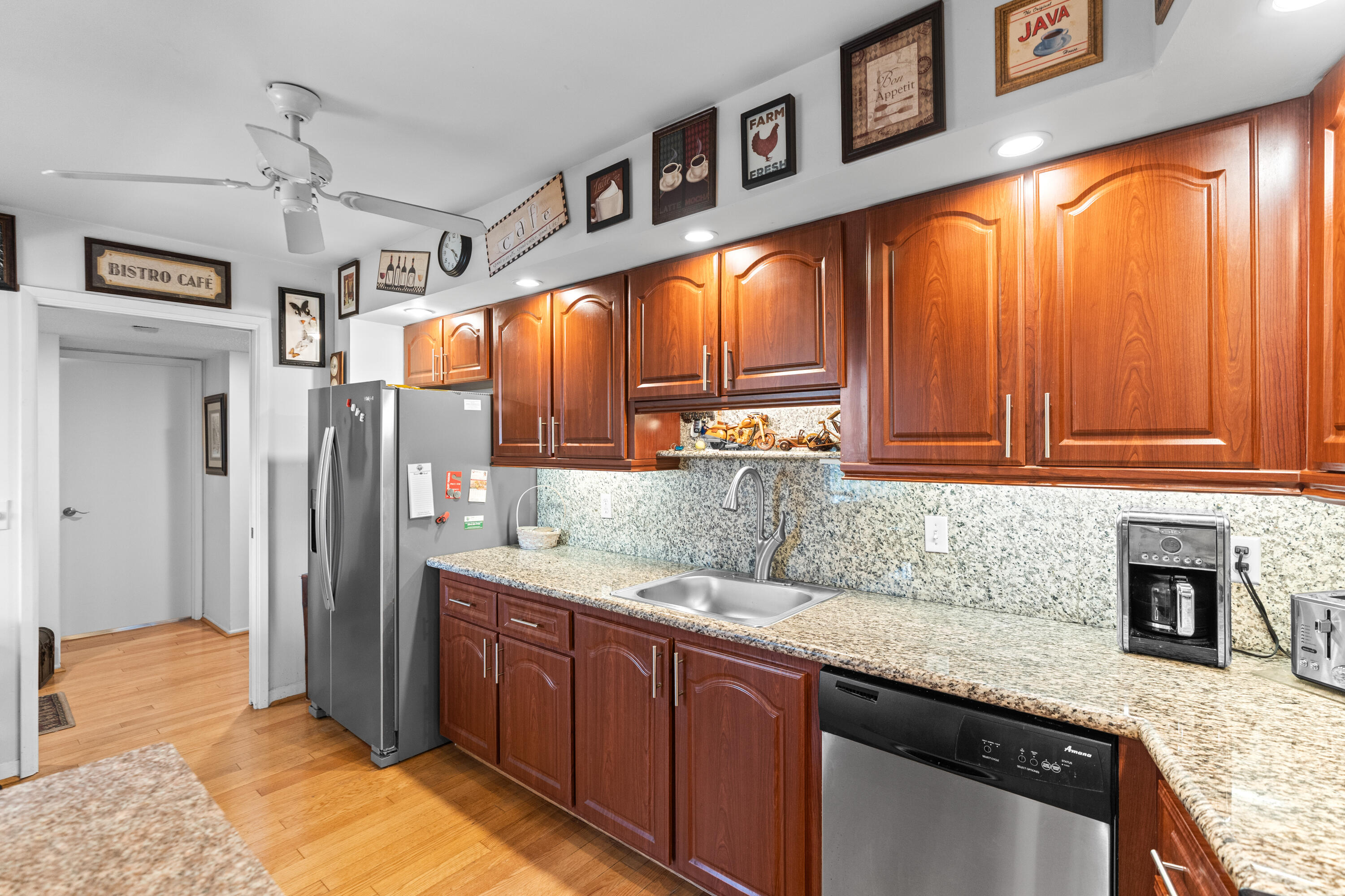 NO 105 PALM-AIRE COUNTRY CLUB - Residential