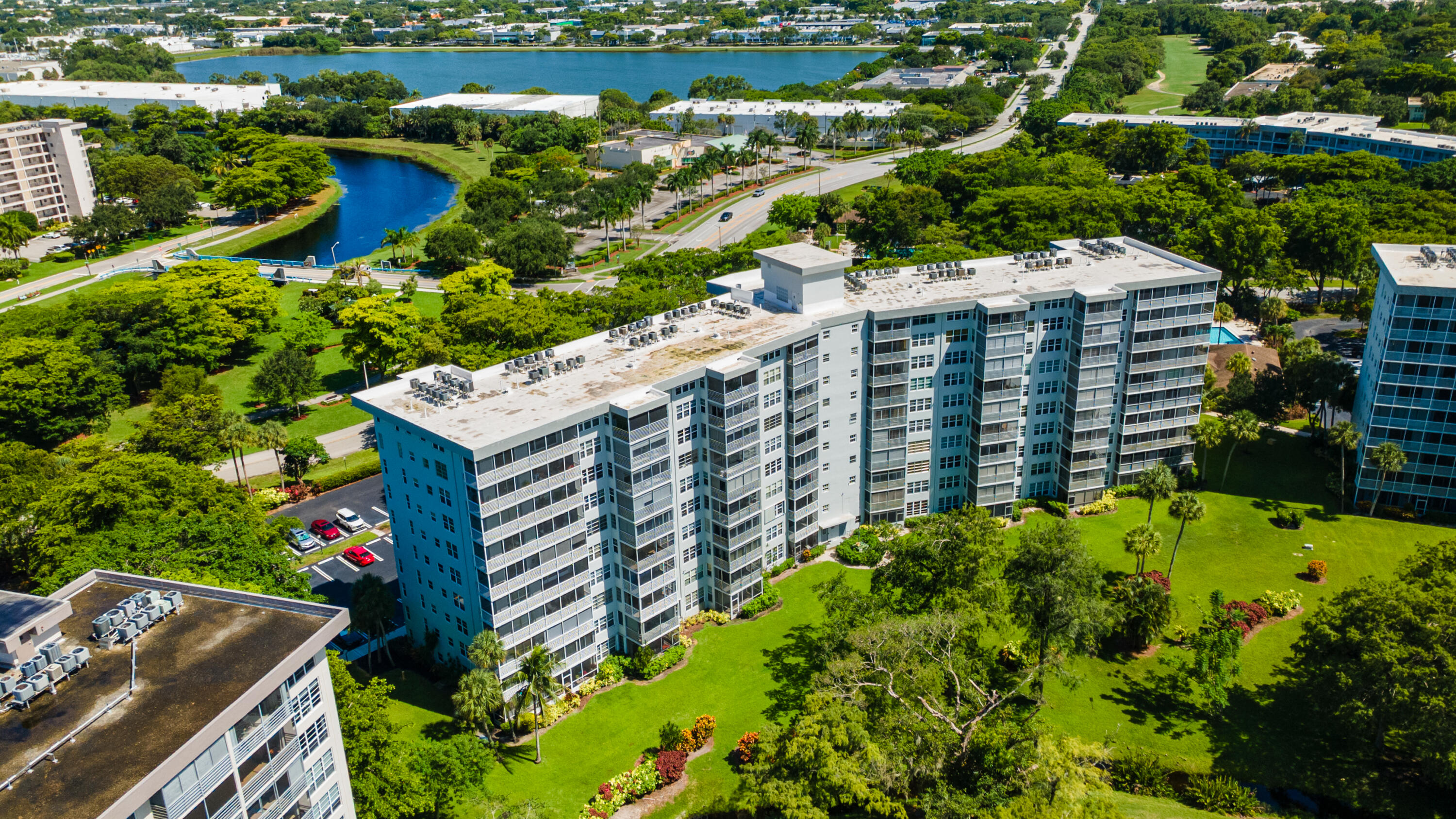 NO 105 PALM-AIRE COUNTRY CLUB - Residential