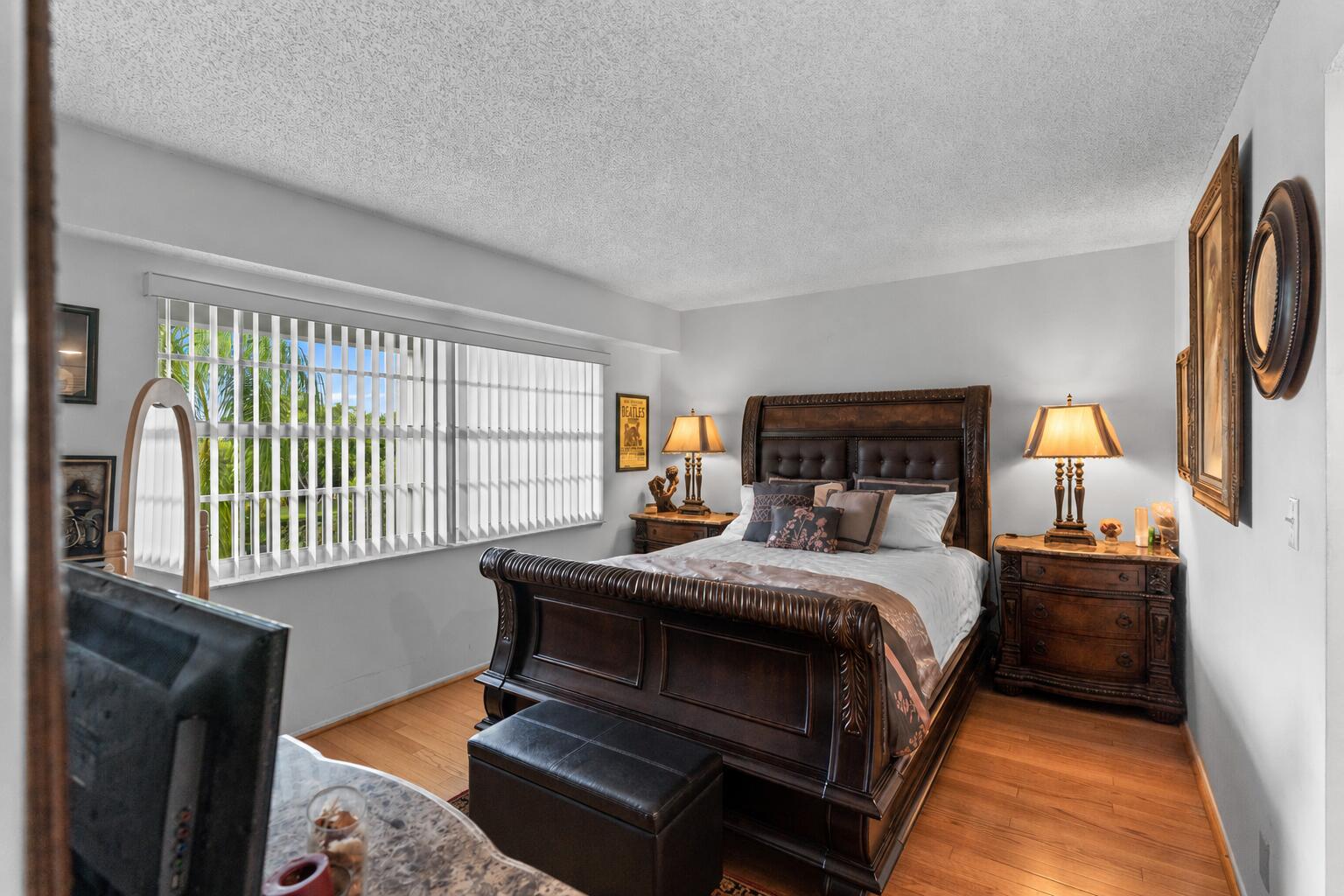 NO 105 PALM-AIRE COUNTRY CLUB - Residential