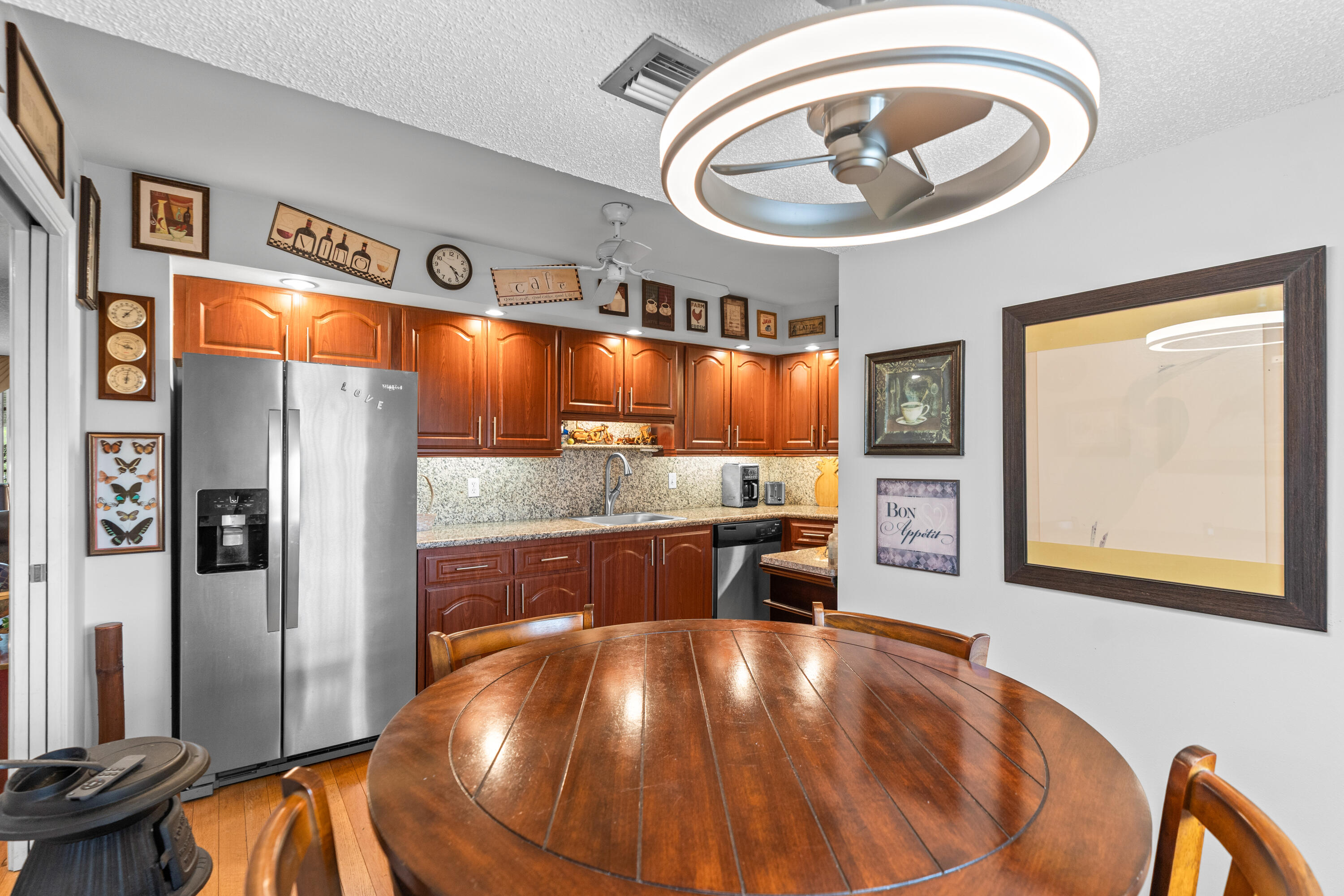 NO 105 PALM-AIRE COUNTRY CLUB - Residential