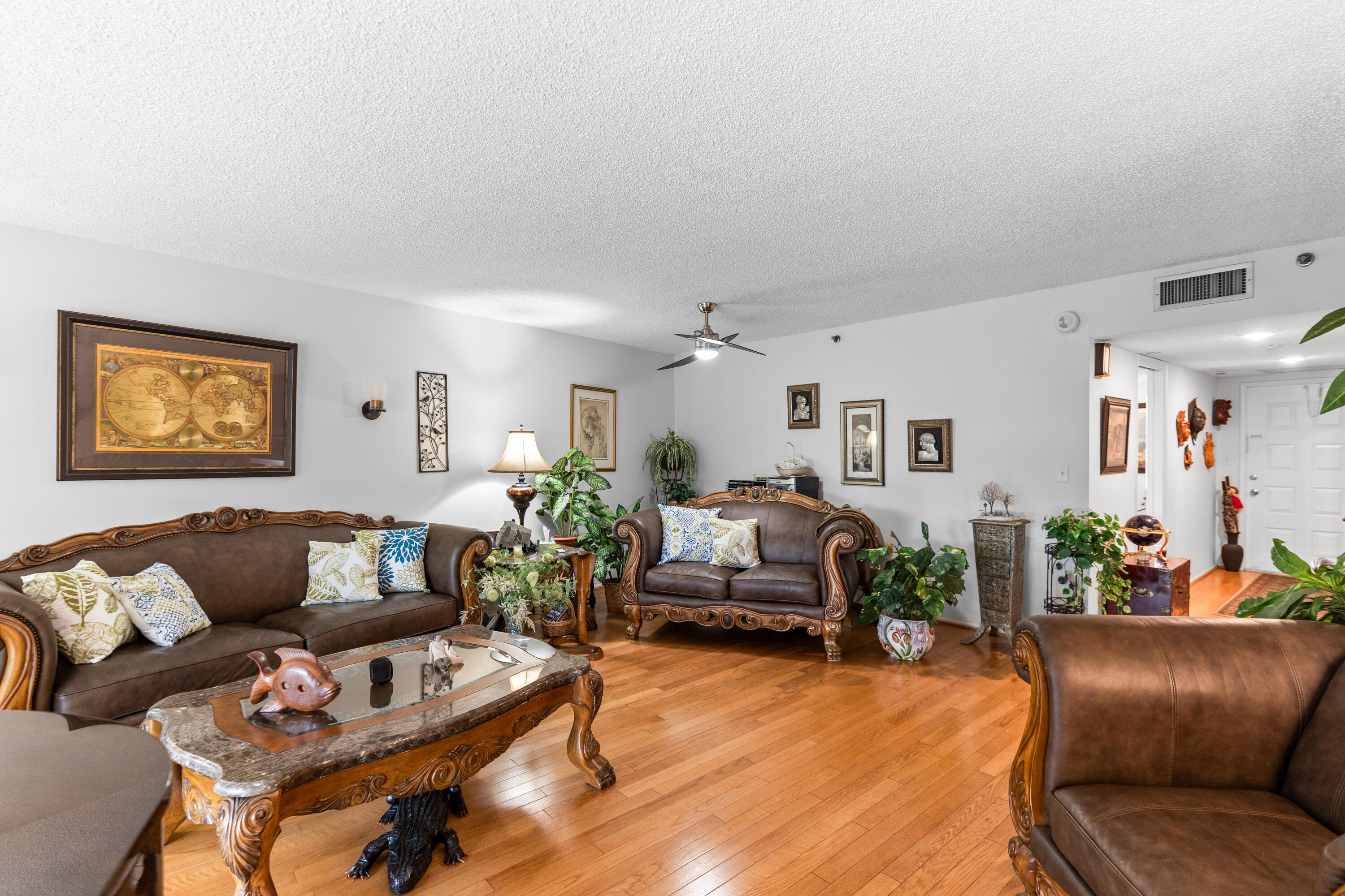 NO 105 PALM-AIRE COUNTRY CLUB - Residential