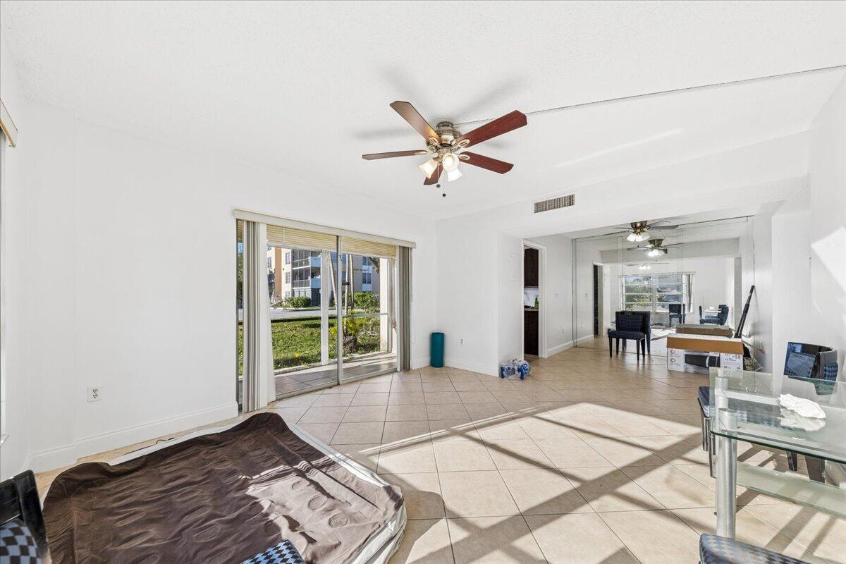 MANORS OF INVERRARY I-3 - Residential Lease