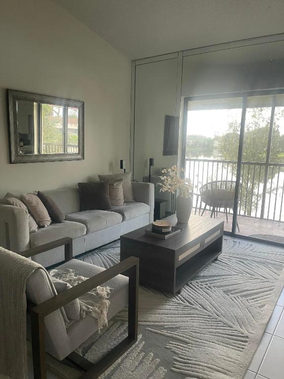 WELLEBY SHORES CONDOMINIUM 6 - Residential Lease