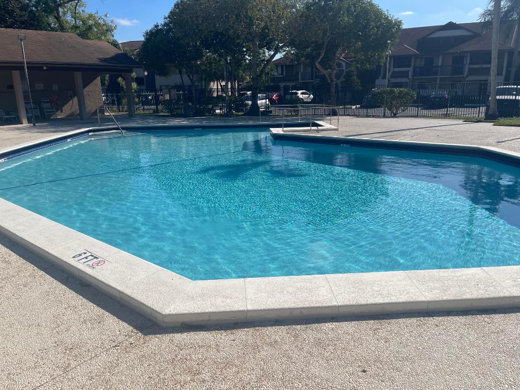 WELLEBY SHORES CONDOMINIUM 6 - Residential Lease