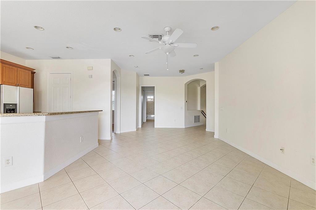 CYPRESS POINTE - Residential