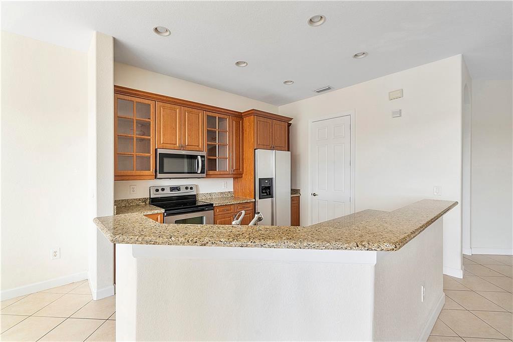 CYPRESS POINTE - Residential