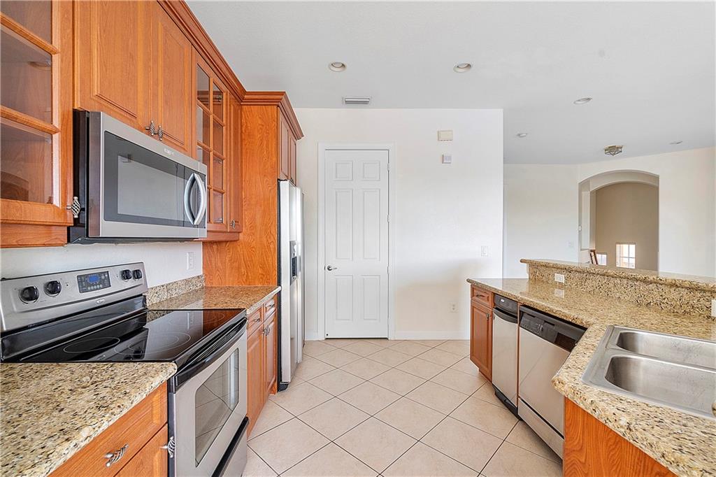 CYPRESS POINTE - Residential