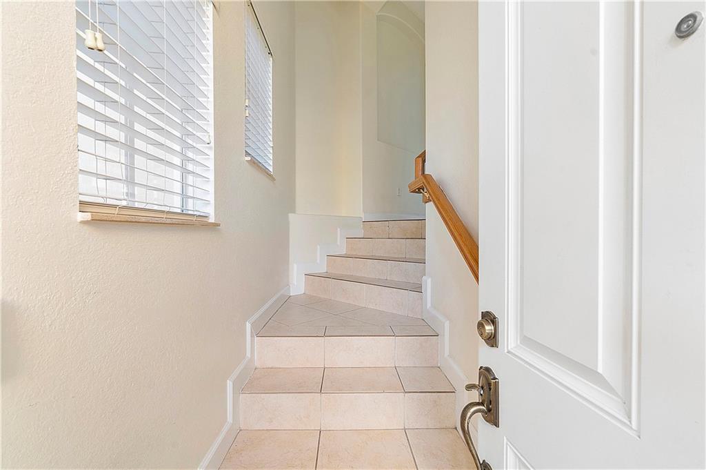 CYPRESS POINTE - Residential