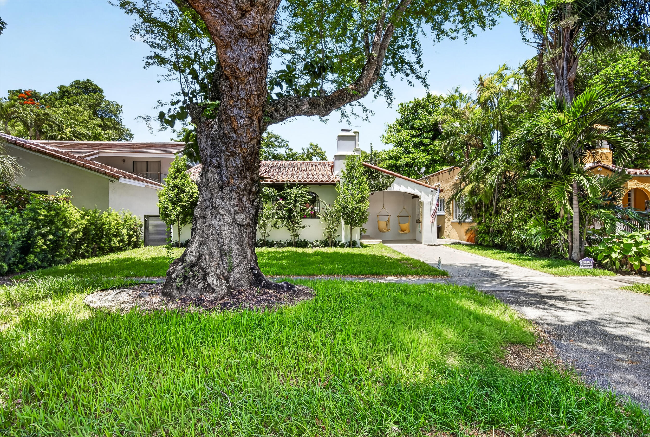 CORAL GABLES GRANADA SEC - Residential