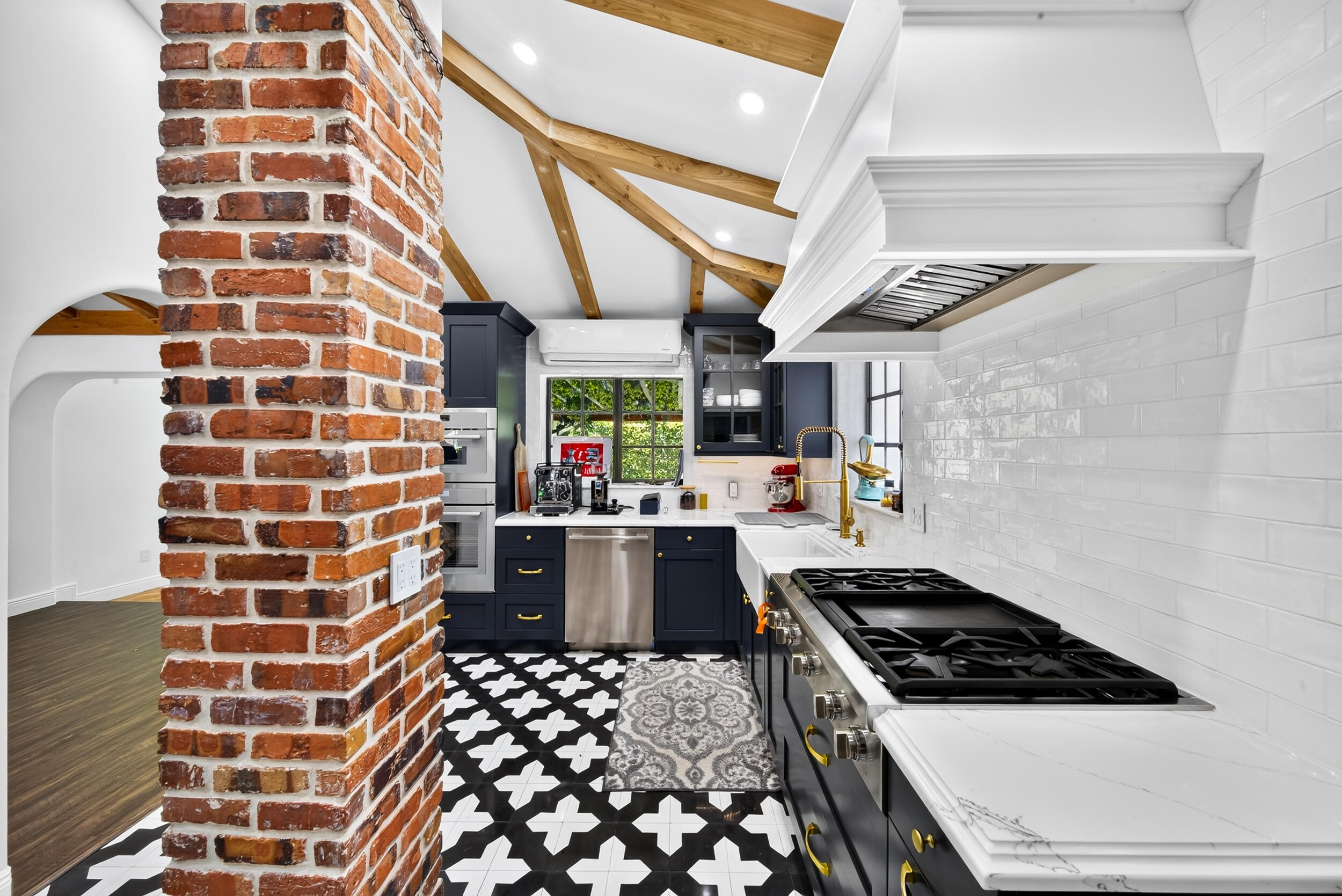 CORAL GABLES GRANADA SEC - Residential