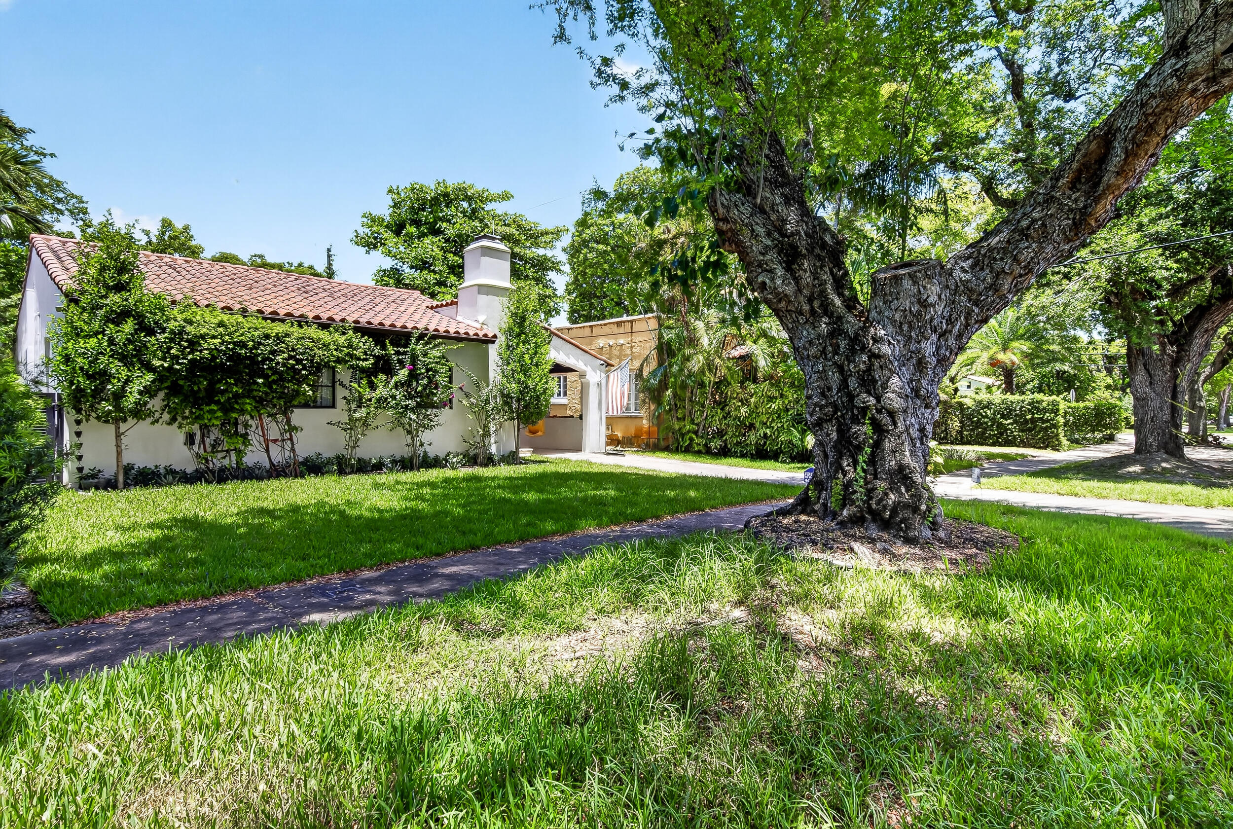 CORAL GABLES GRANADA SEC - Residential