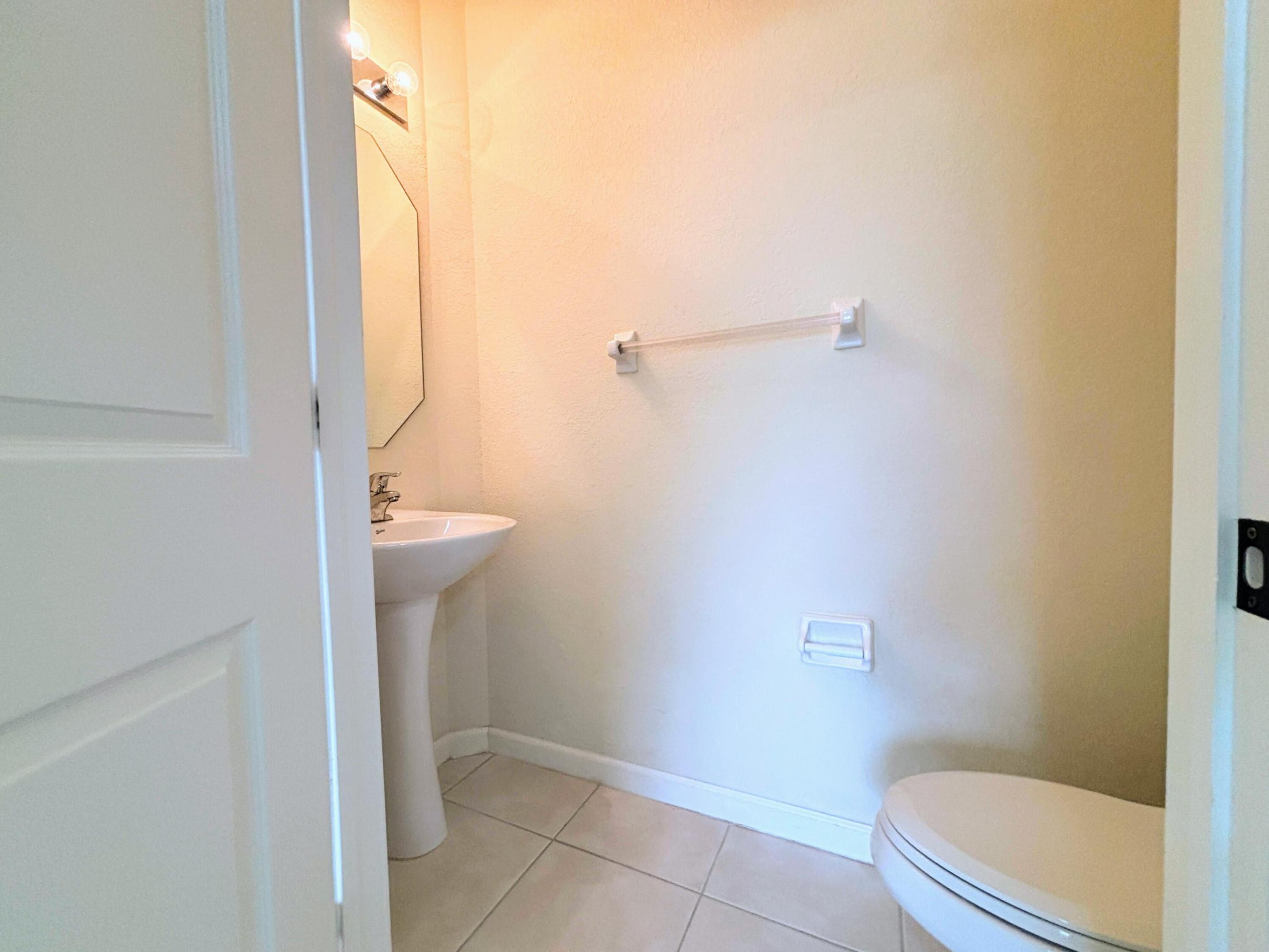 MARINER VILLAGE OF MARTIN COUNTY CONDO - Residential