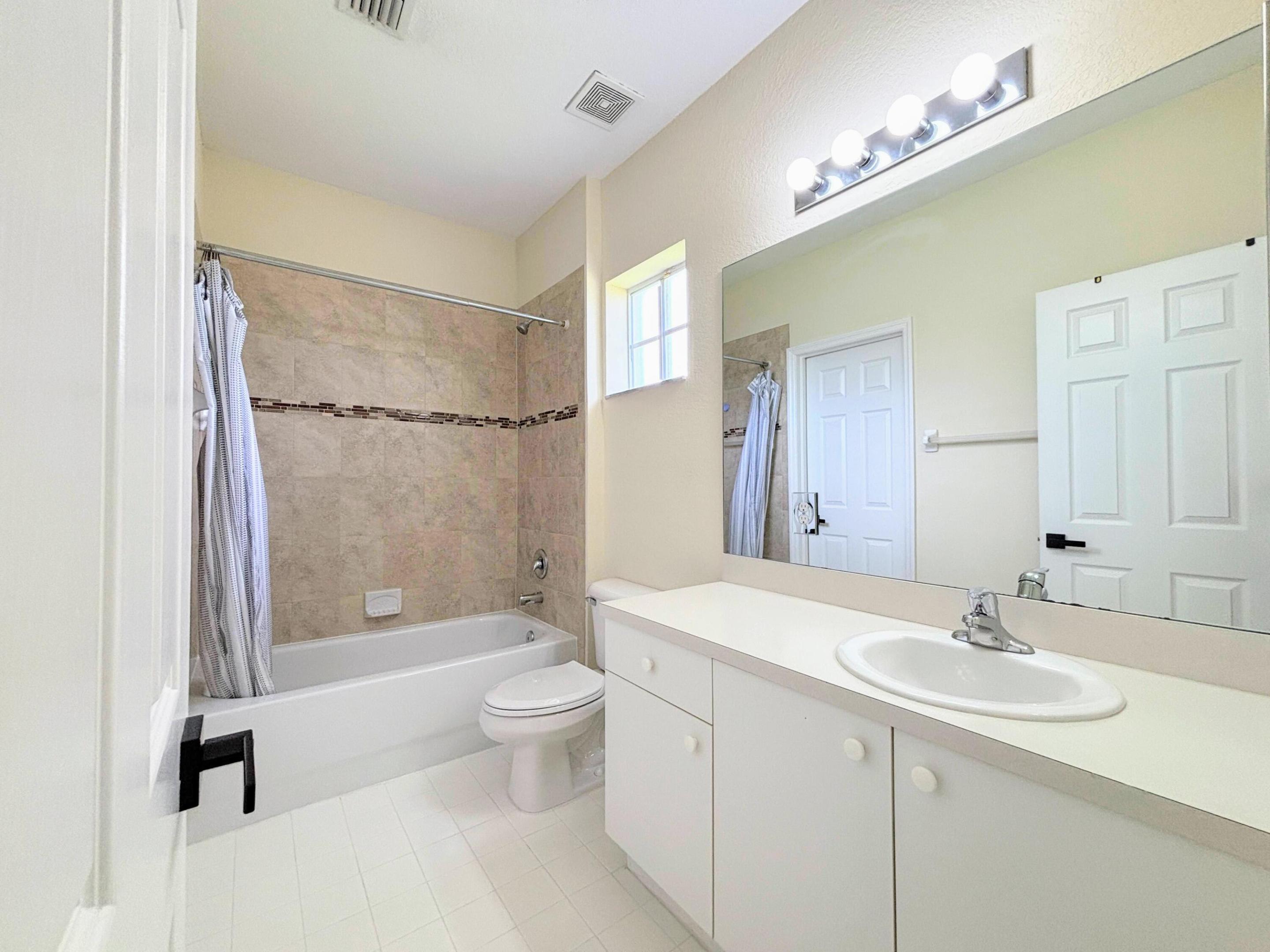 MARINER VILLAGE OF MARTIN COUNTY CONDO - Residential