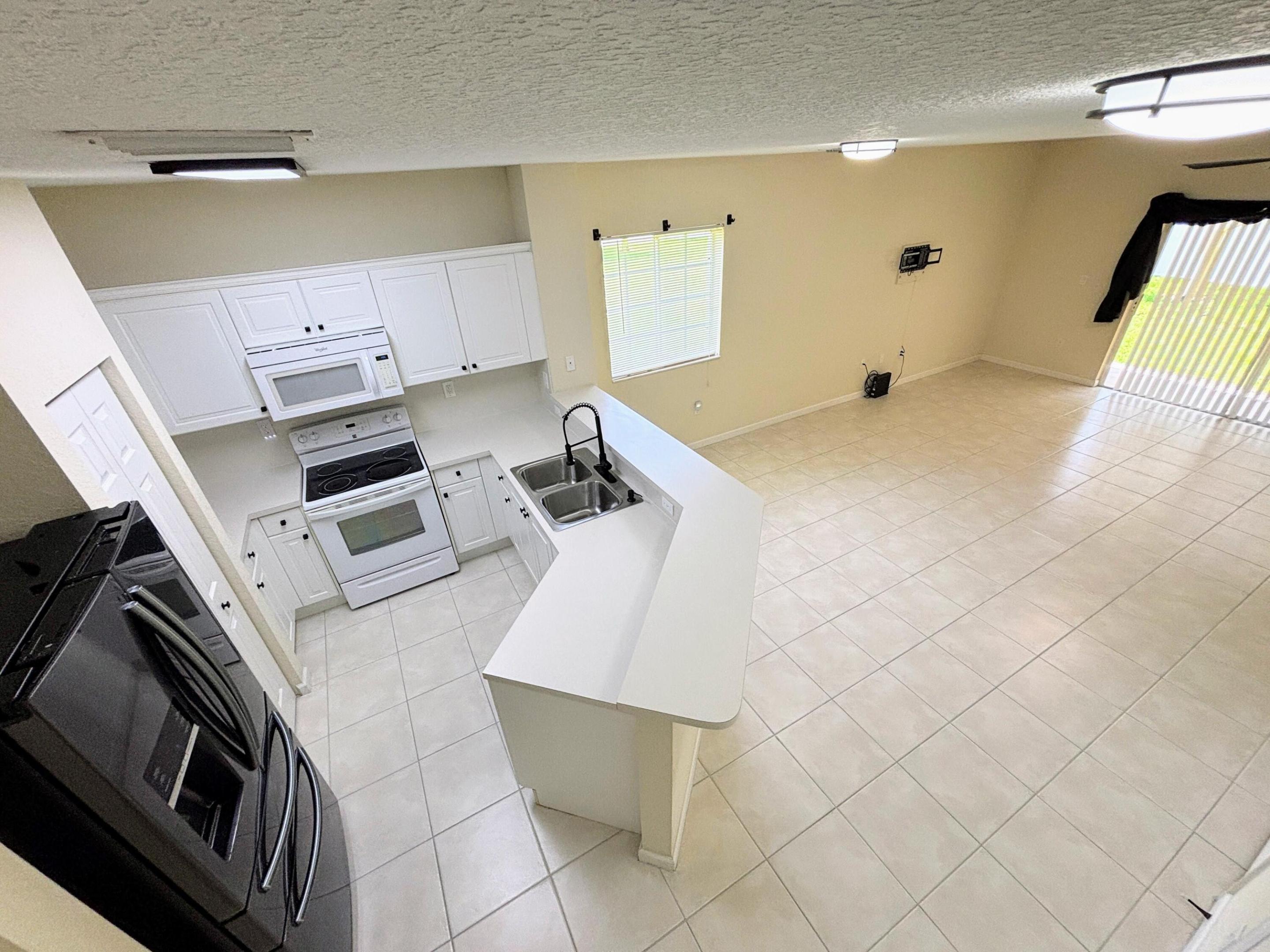 MARINER VILLAGE OF MARTIN COUNTY CONDO - Residential