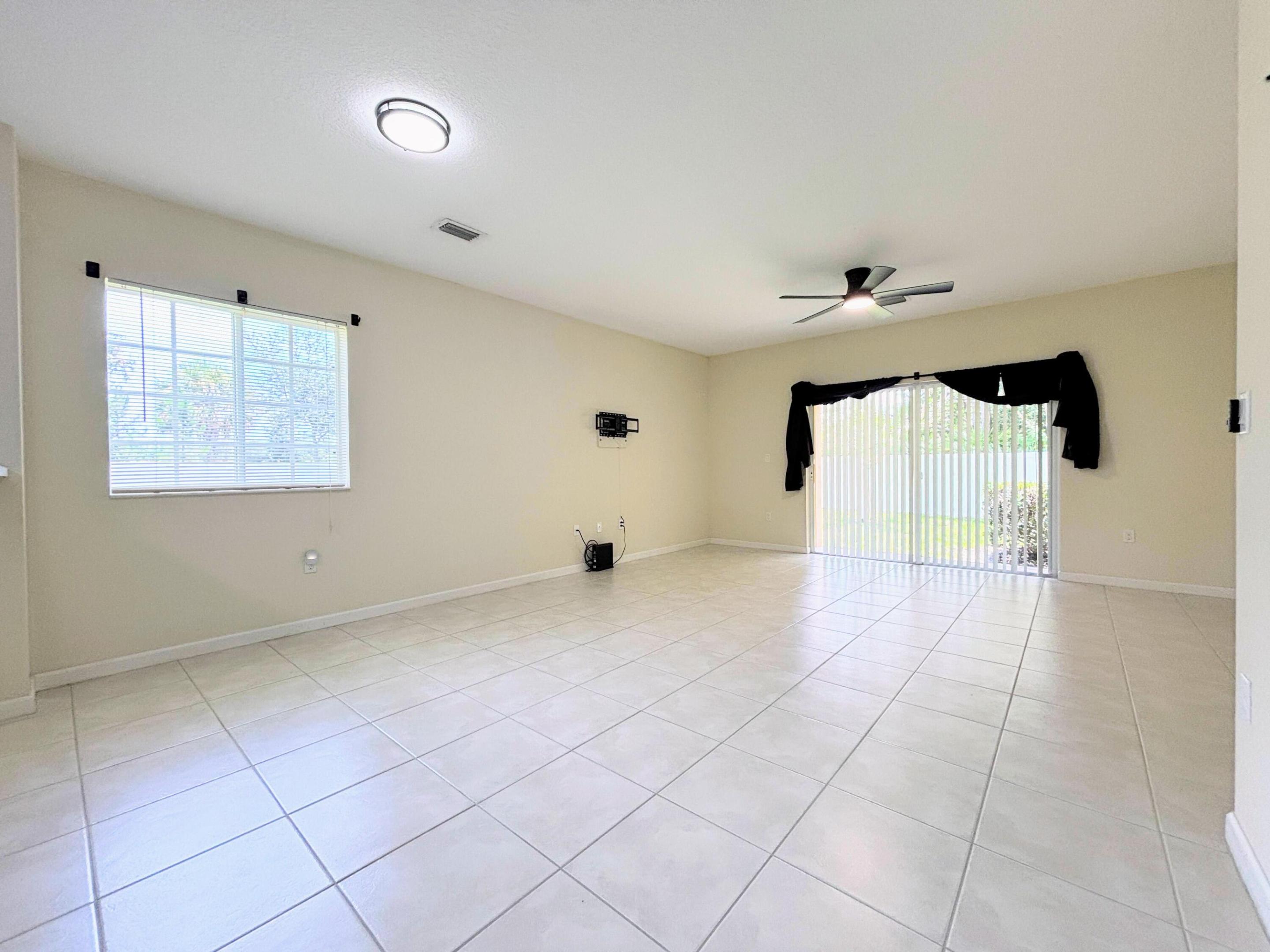 MARINER VILLAGE OF MARTIN COUNTY CONDO - Residential