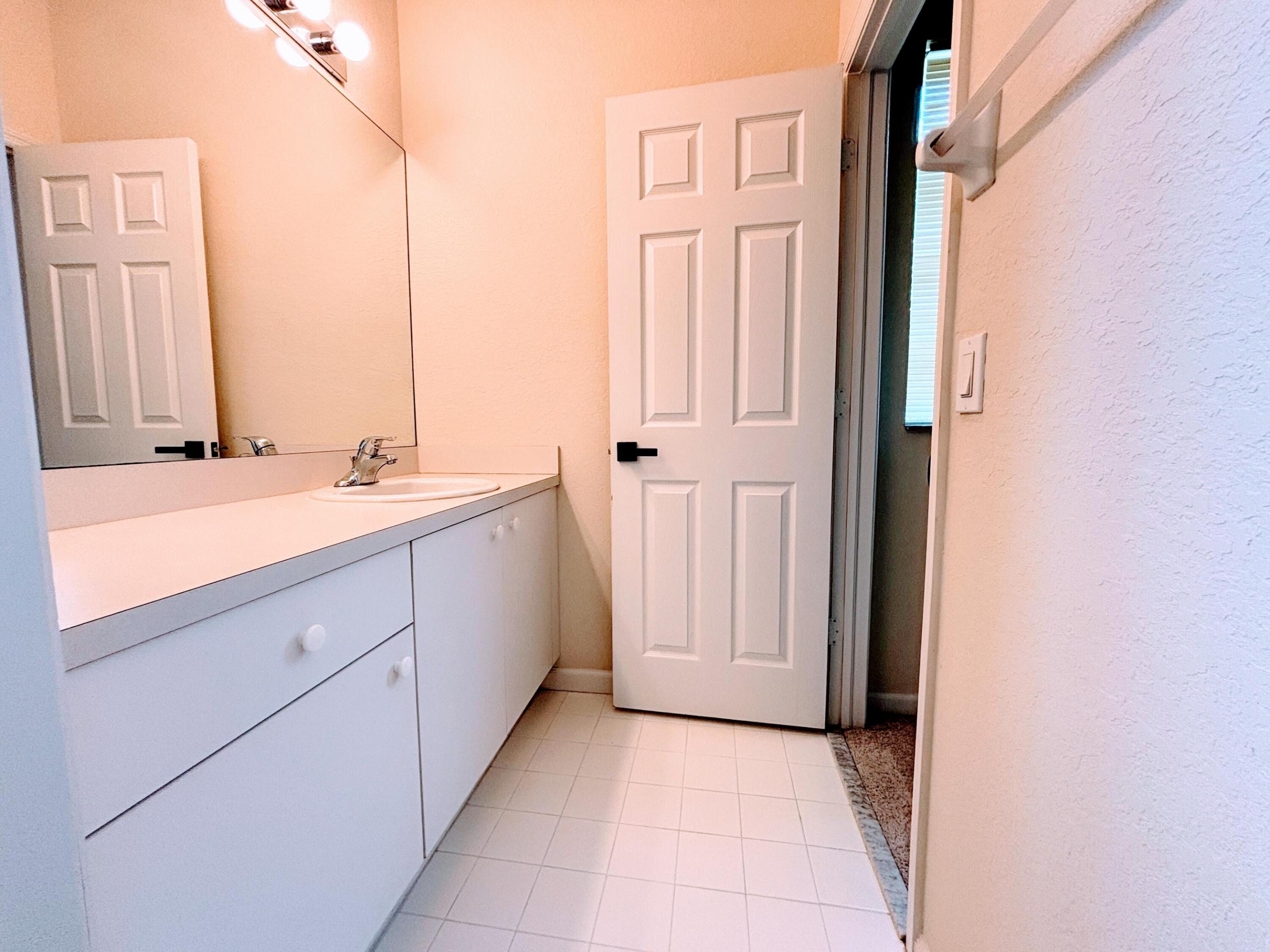 MARINER VILLAGE OF MARTIN COUNTY CONDO - Residential
