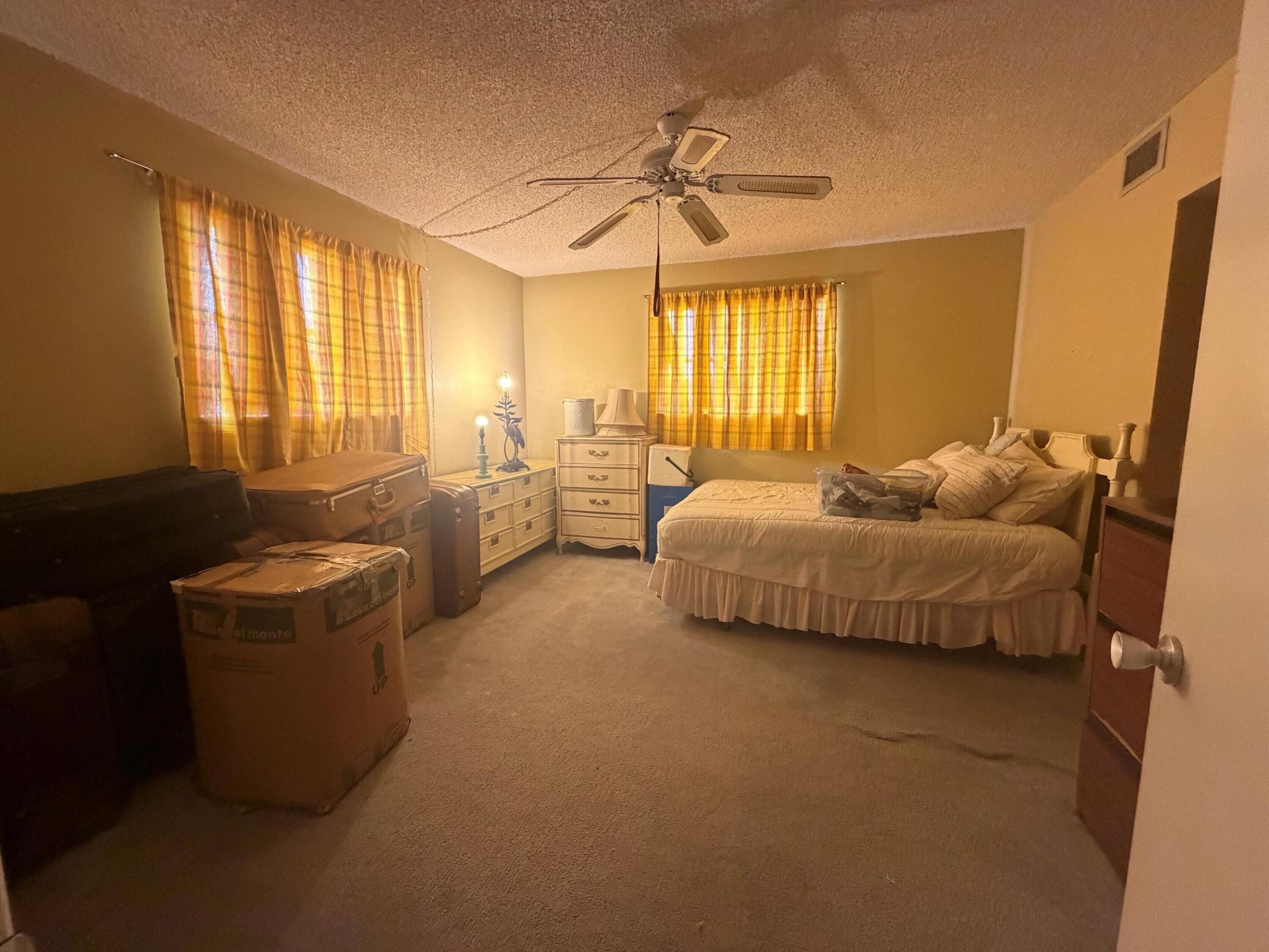 LAKE CLARKE GARDENS CONDO 5 - Residential